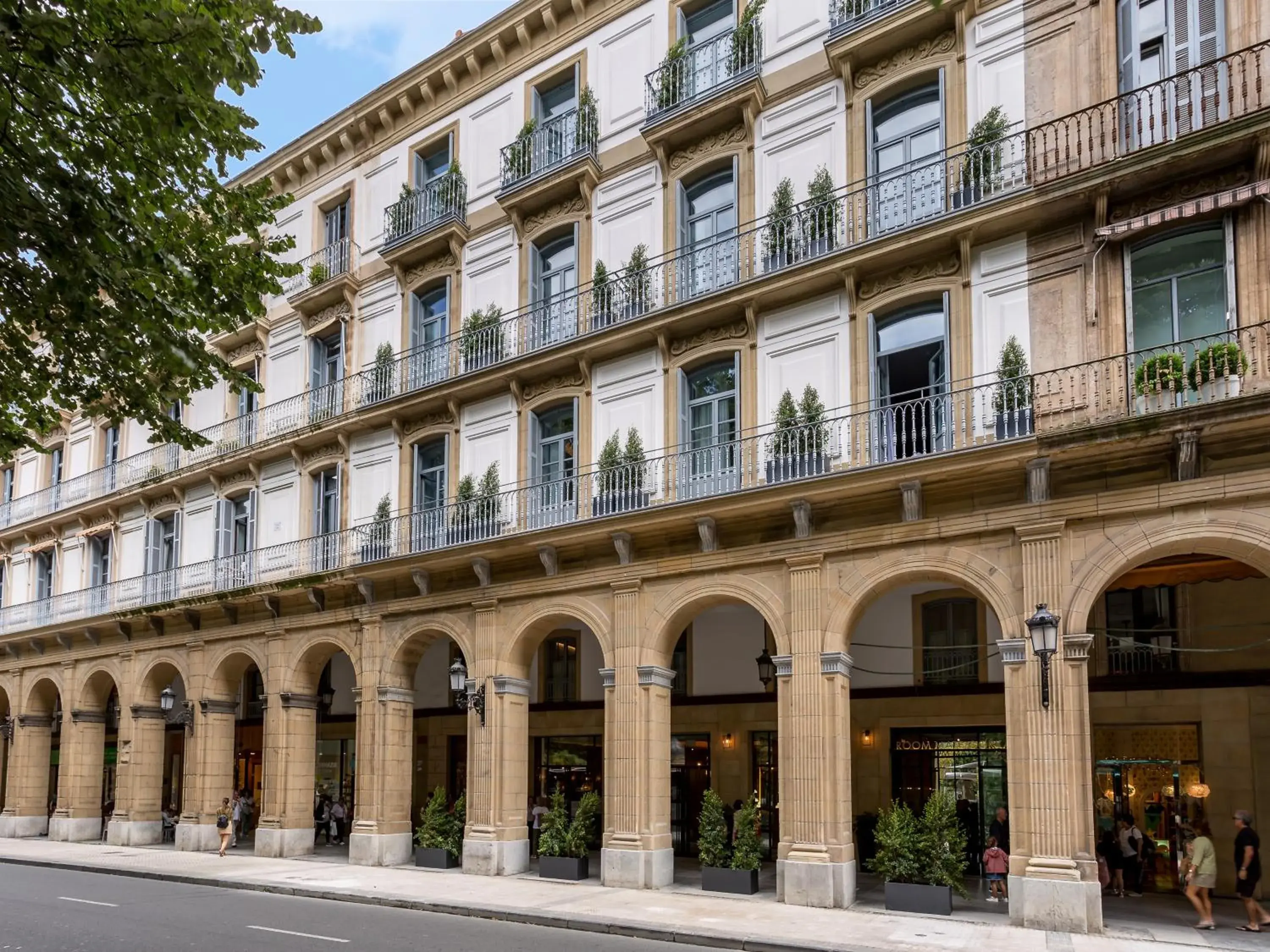 Property building in Room Mate Collection Gorka, San Sebastián Property building in Room Mate Collection Gorka, San Sebastián