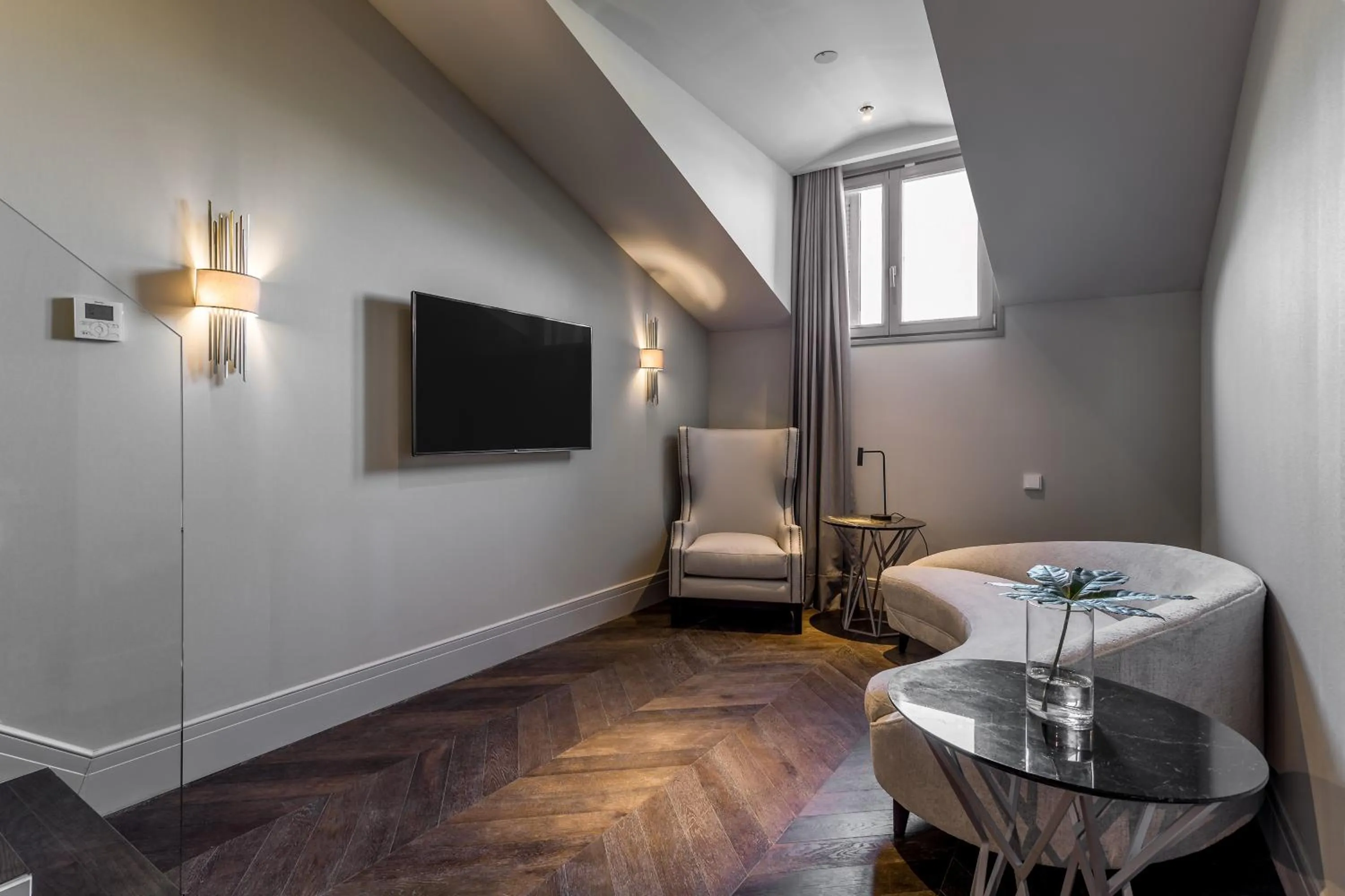 TV and multimedia in Room Mate Collection Gorka, San Sebastián