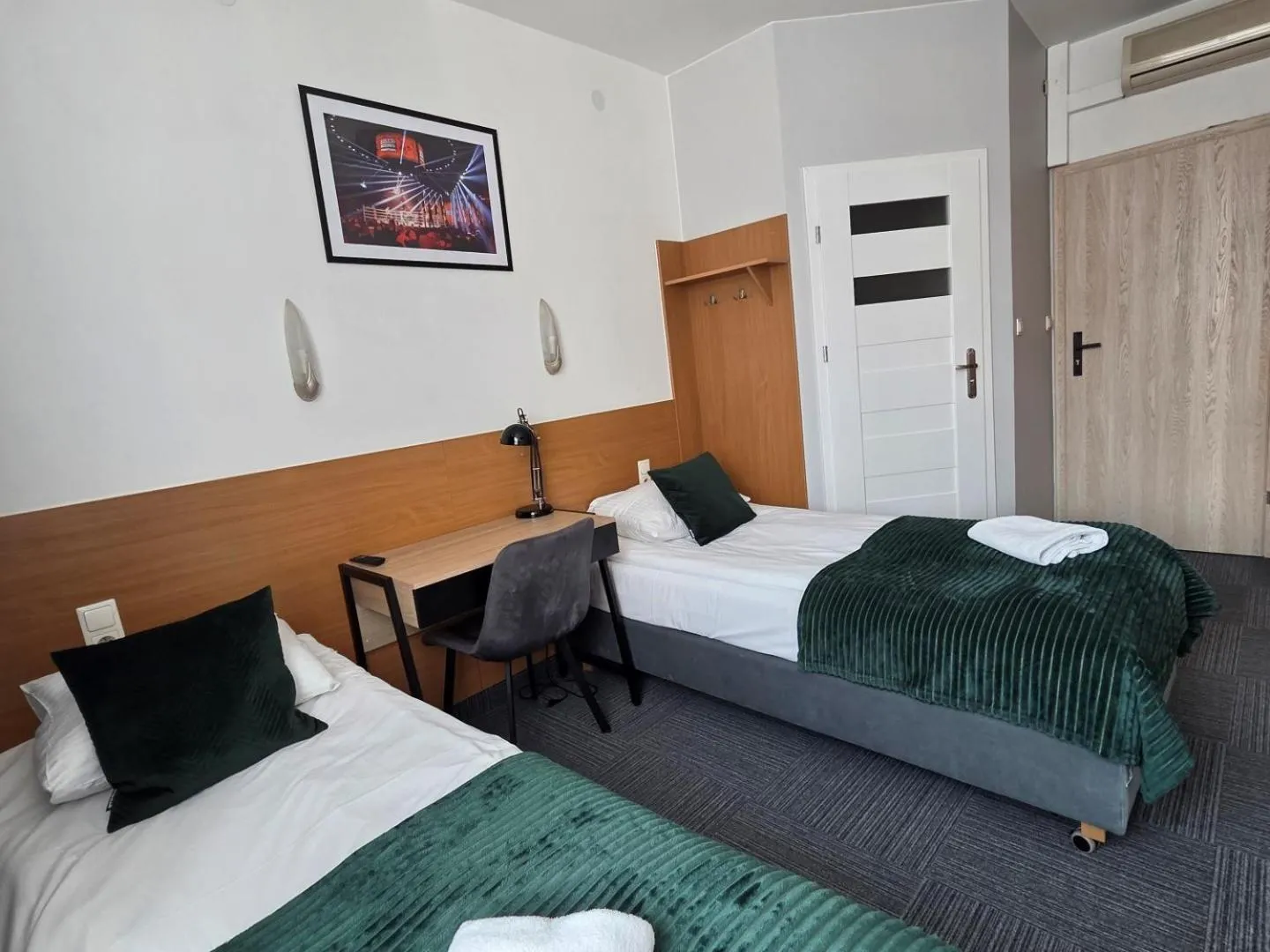 Other, Bed in Hotel Orbita