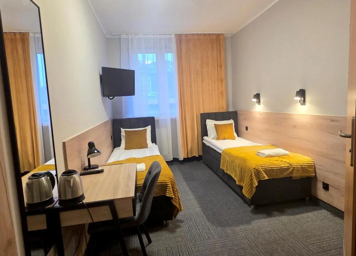 Photo of the whole room, Bed in Hotel Orbita