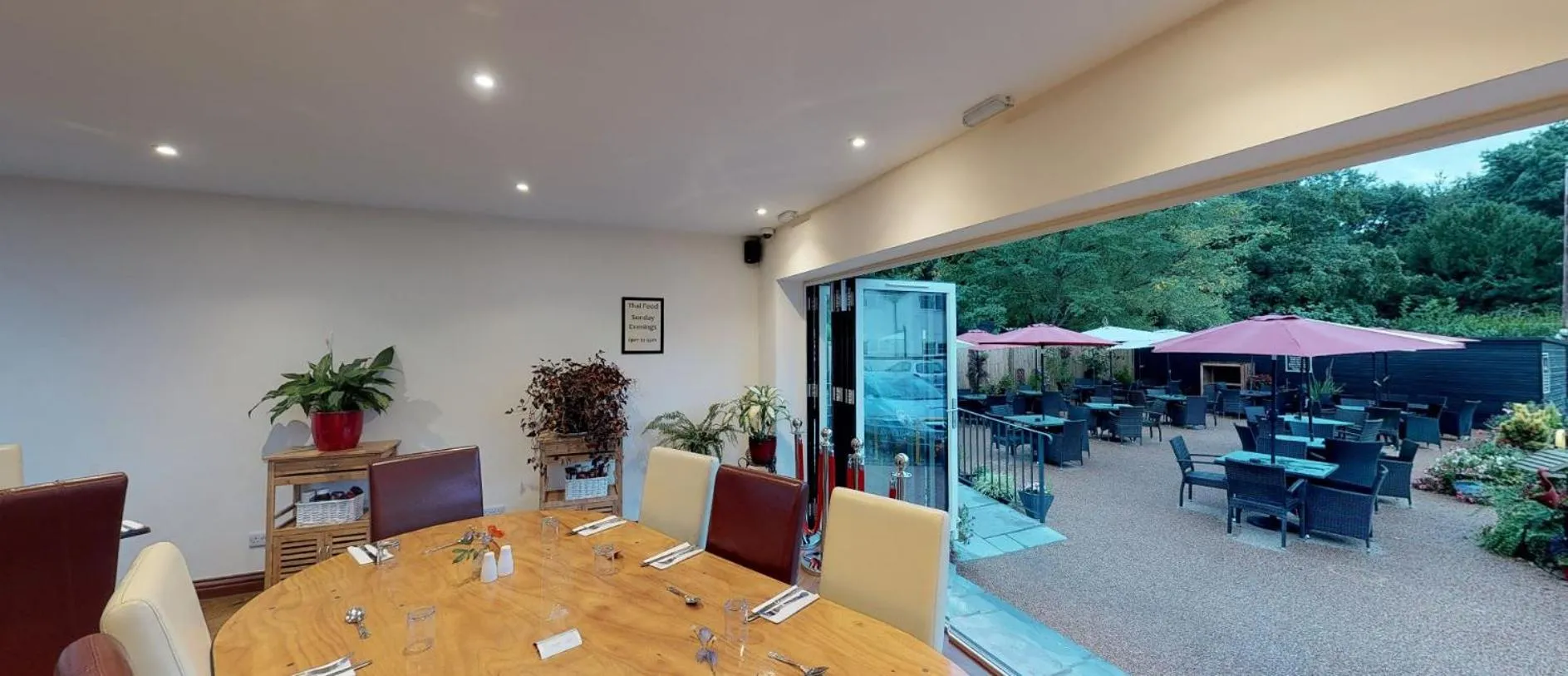 Garden in The Castle Inn Hotel Bramber