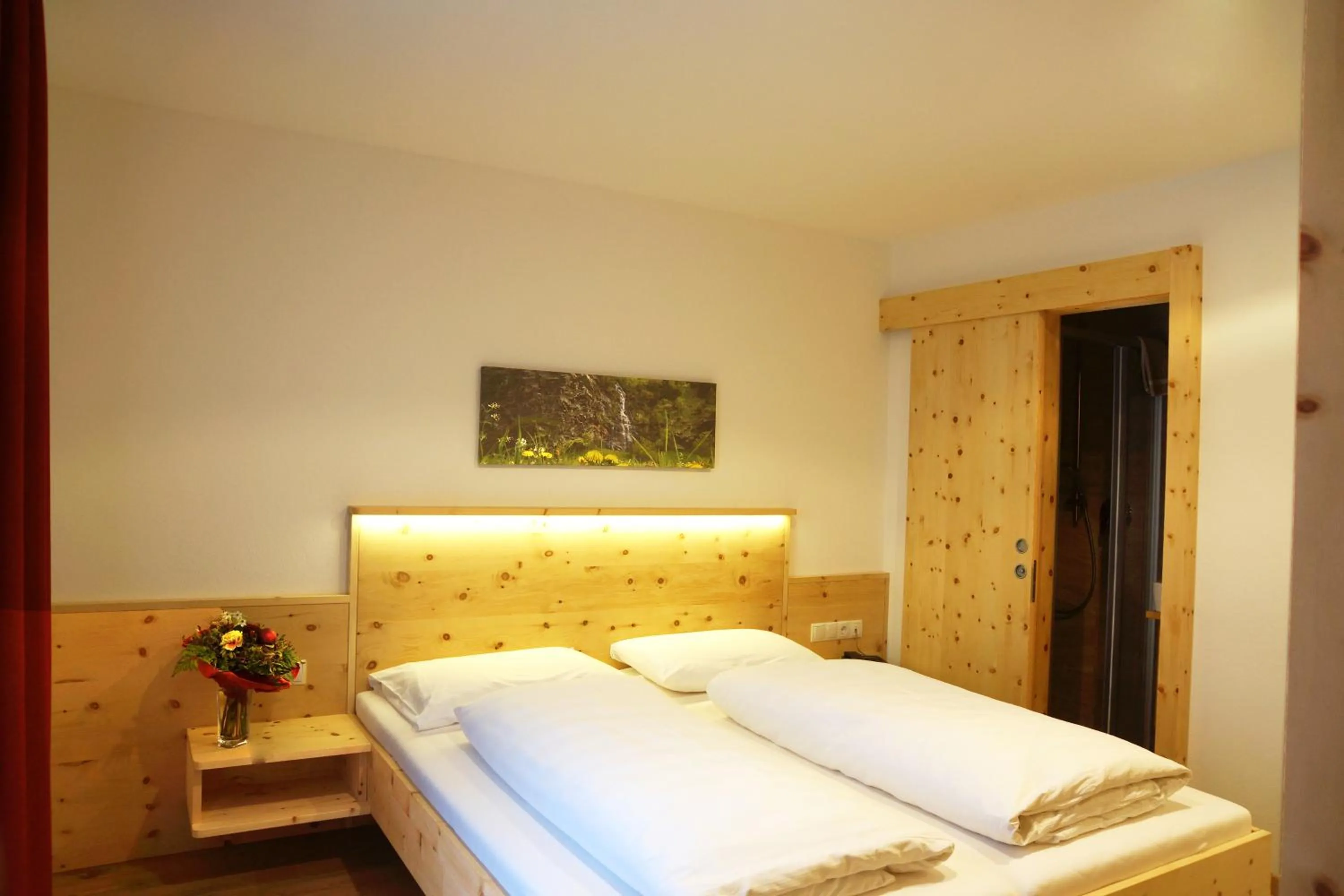 Photo of the whole room, Bed in Hotel Alpenrast