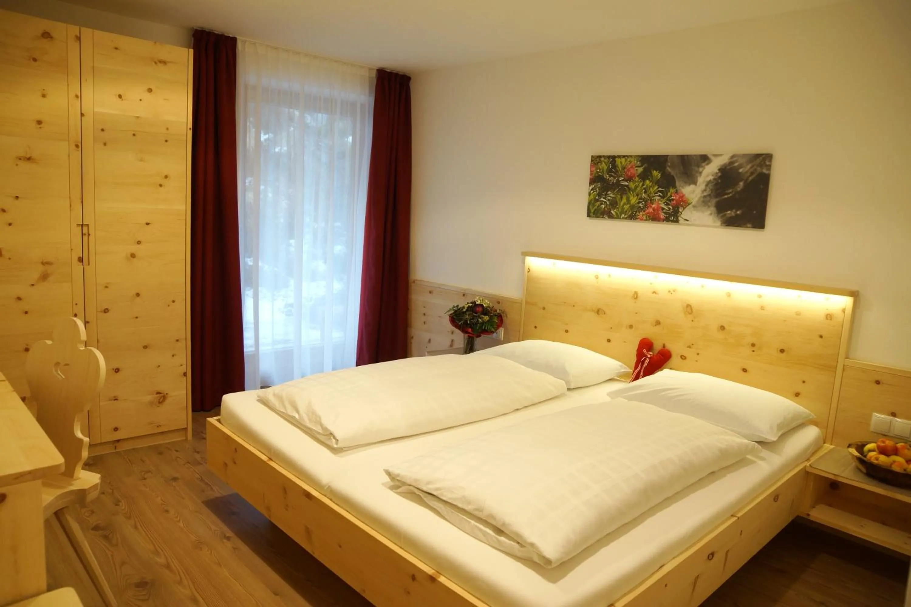 Photo of the whole room, Bed in Hotel Alpenrast
