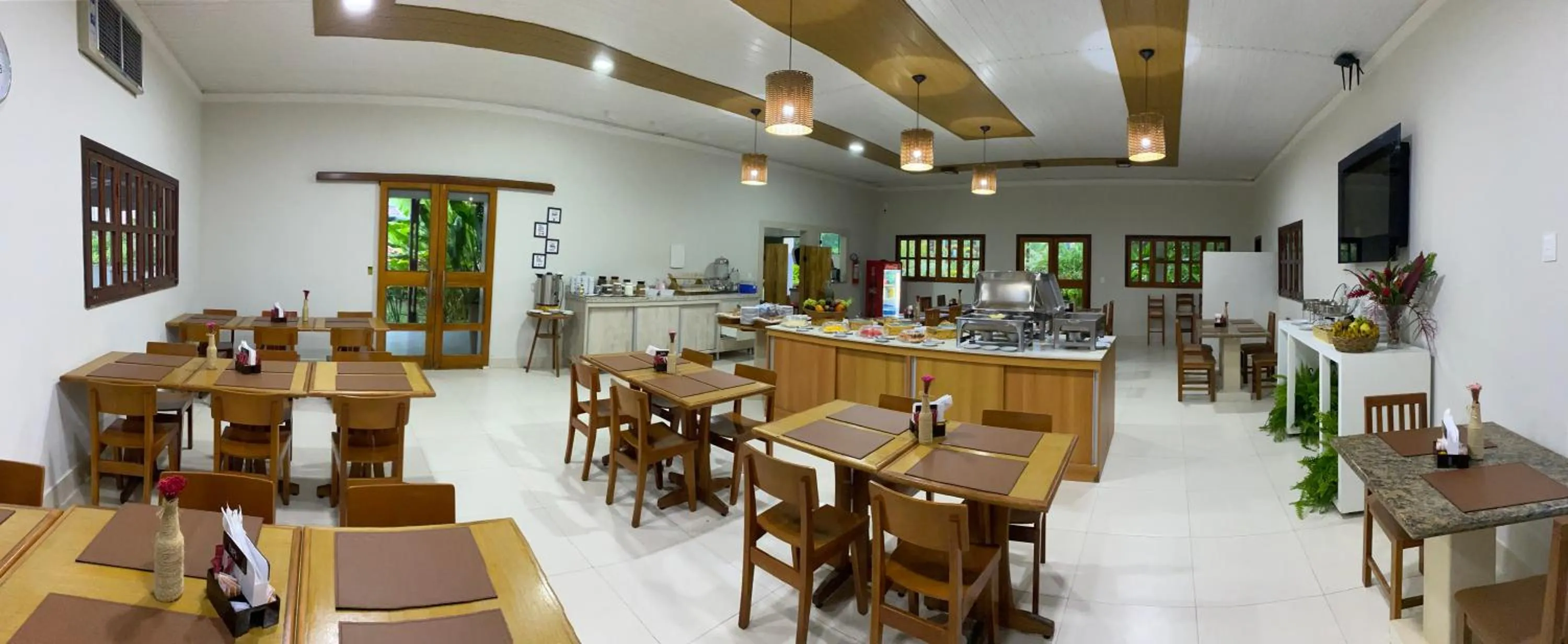 Restaurant/places to eat in Ilheus North Hotel