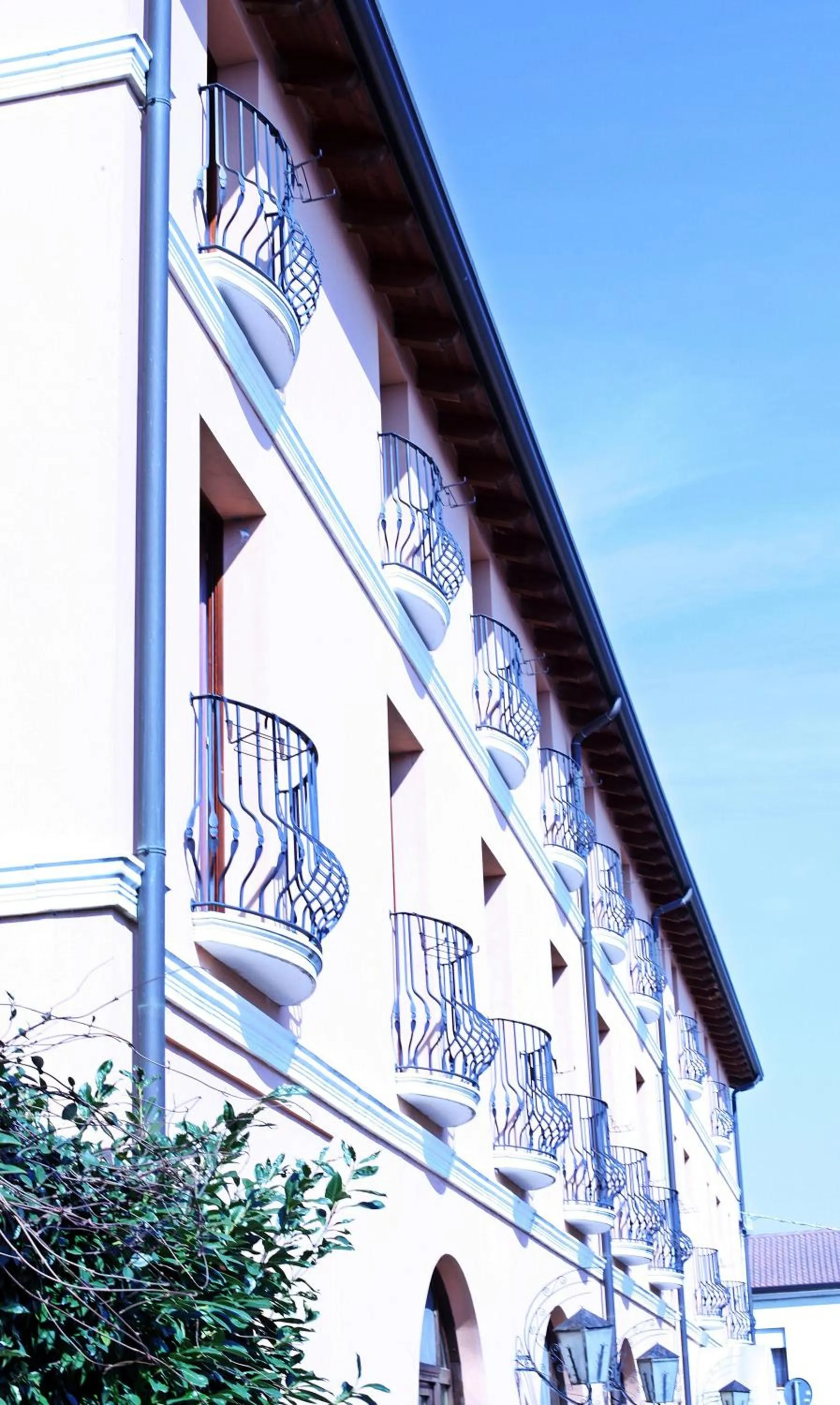 Facade/entrance in Alla Nave