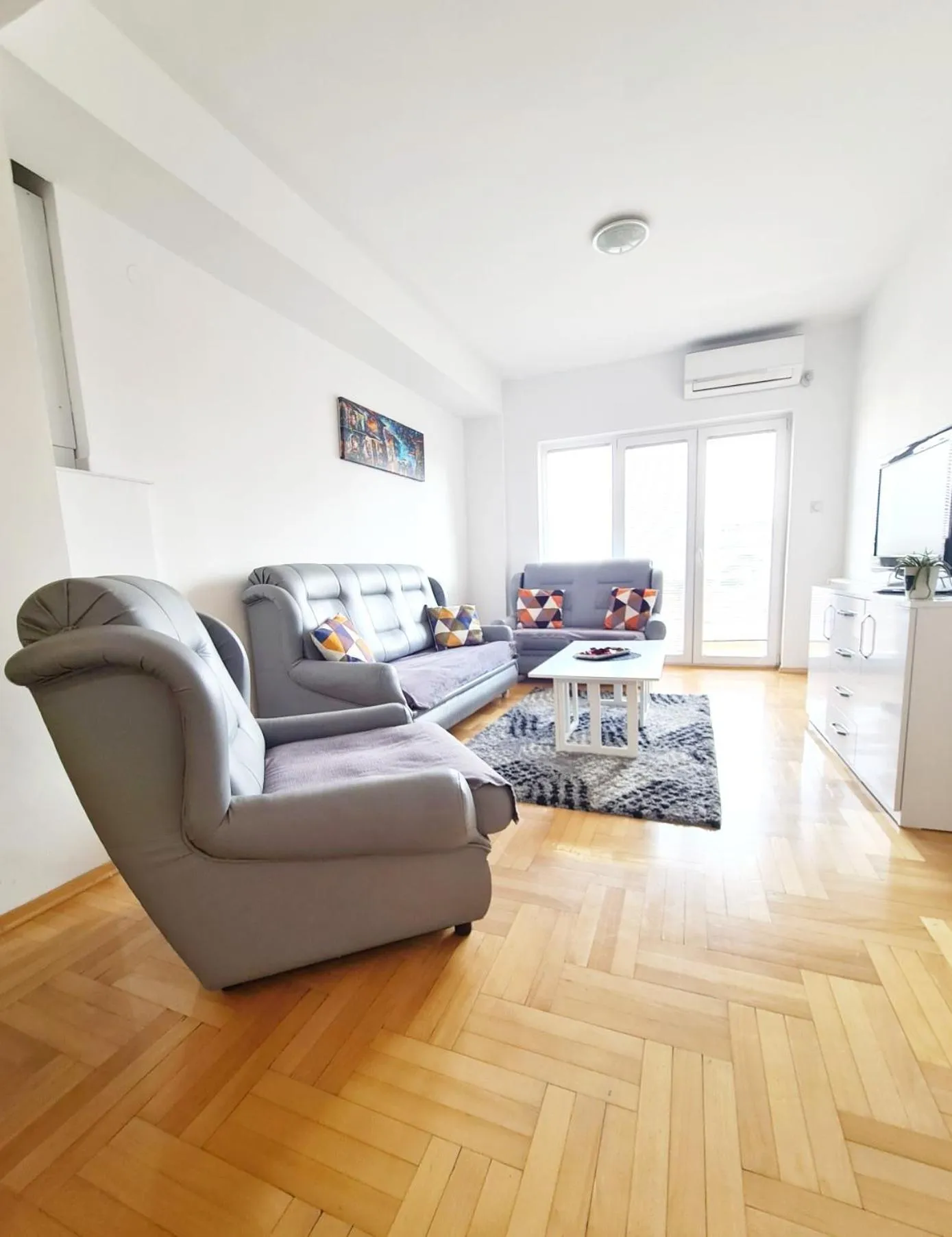 TV and multimedia in Urban Hostel & Apartments