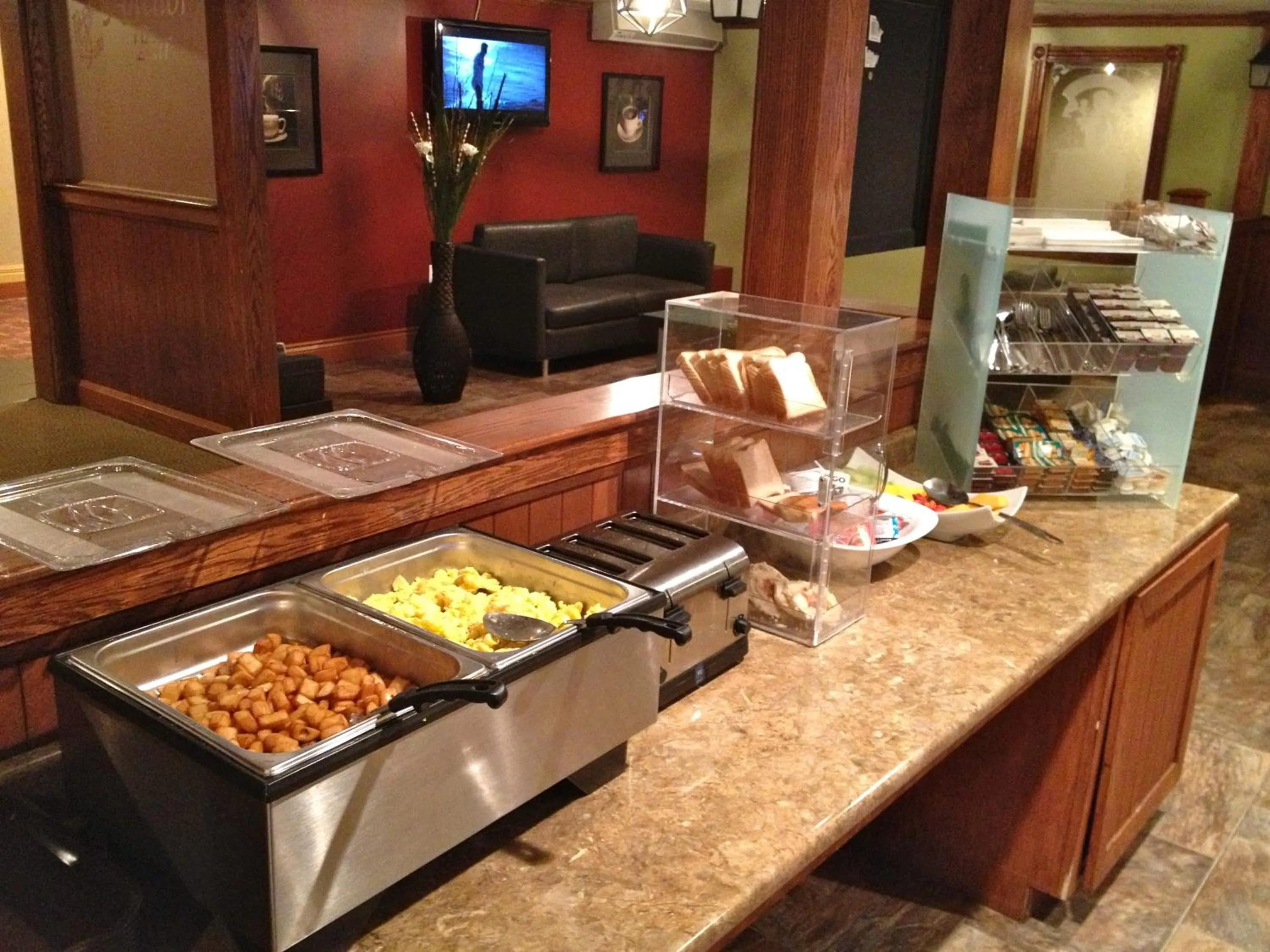 Food in Travelodge by Wyndham Miramichi New Brunswick