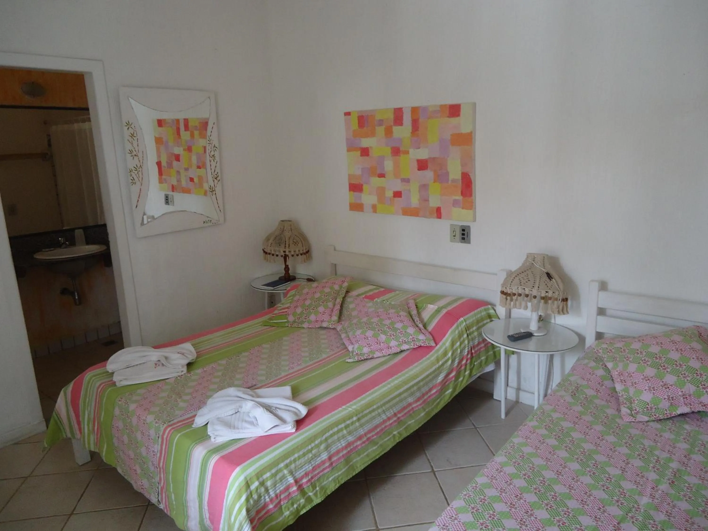 Photo of the whole room, Bed in Pousada Chez Nice