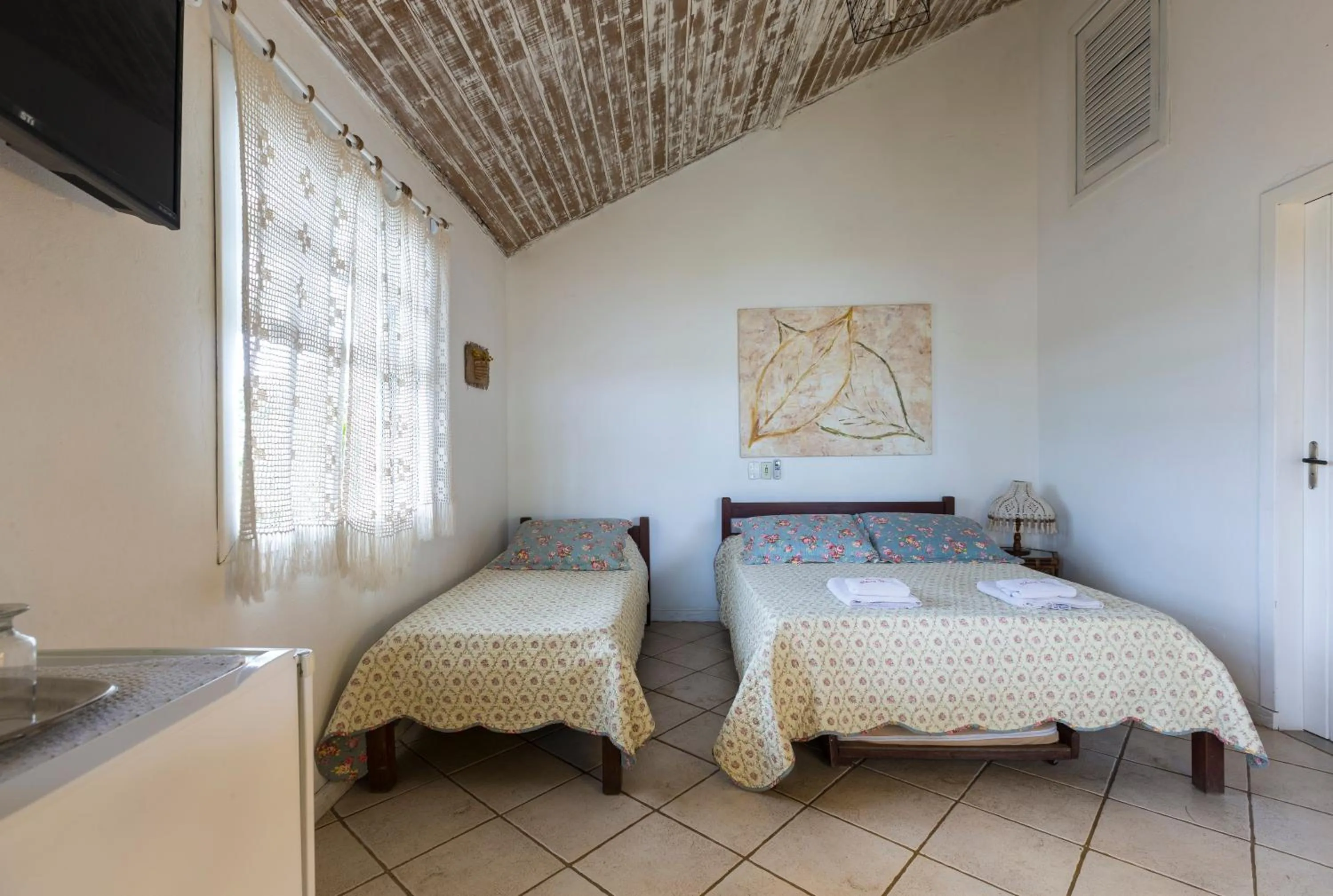 Photo of the whole room, Bed in Pousada Chez Nice