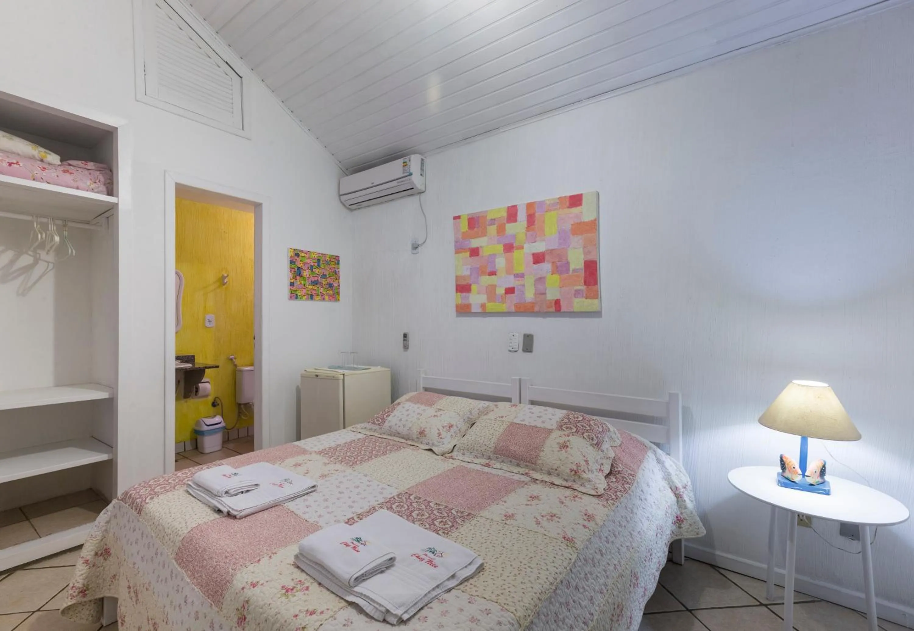 Photo of the whole room, Bed in Pousada Chez Nice