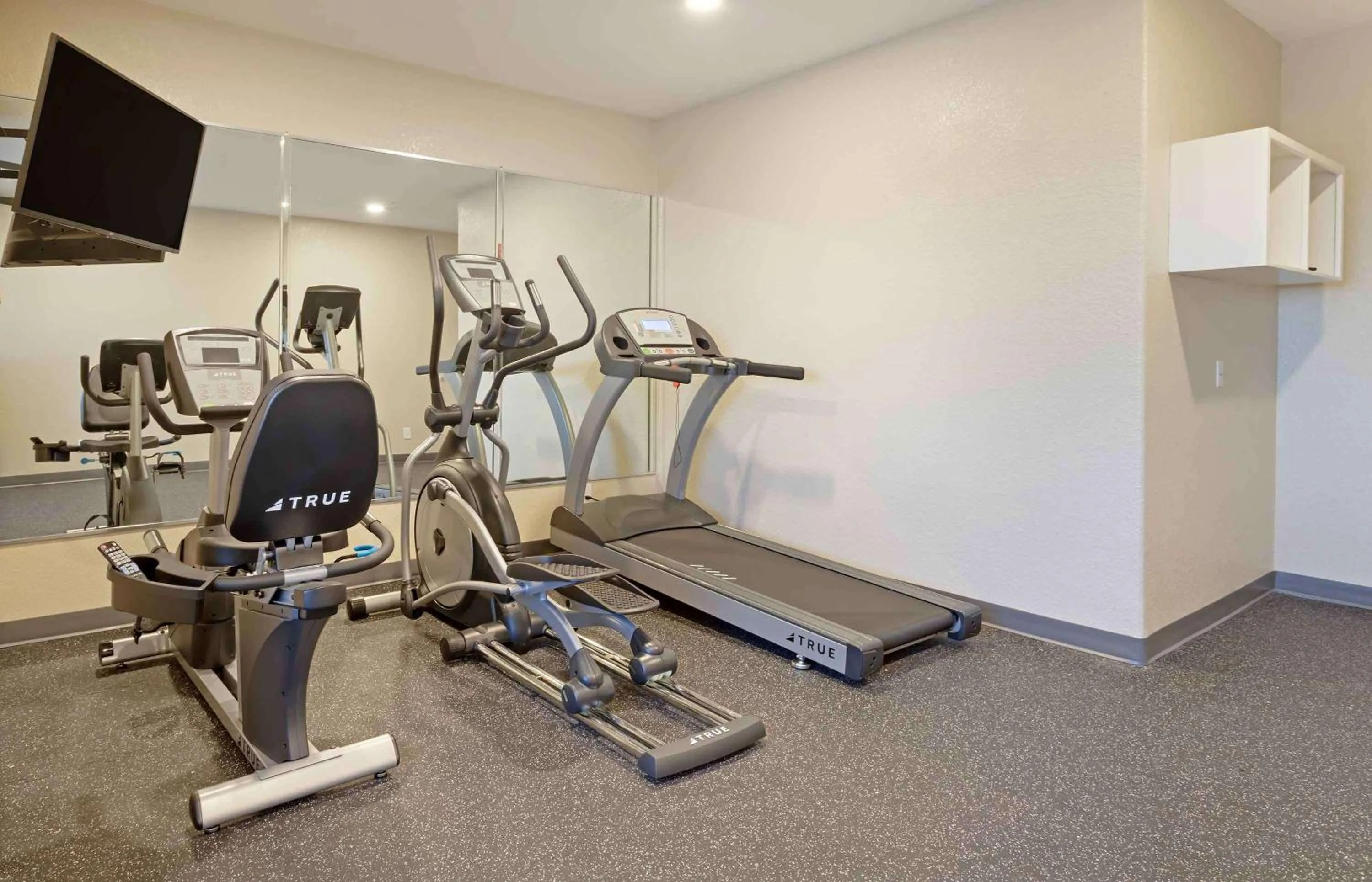 Fitness centre/facilities in Extended Stay America Suites - Baytown