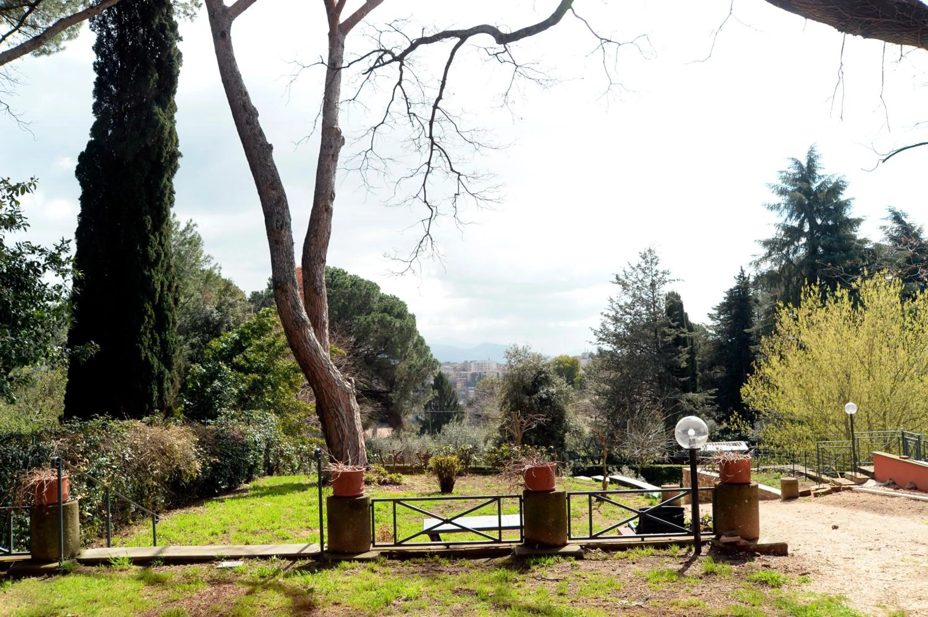 Garden in Vigna dell'Agrifoglio Home Residence di Eugenio Azzolini