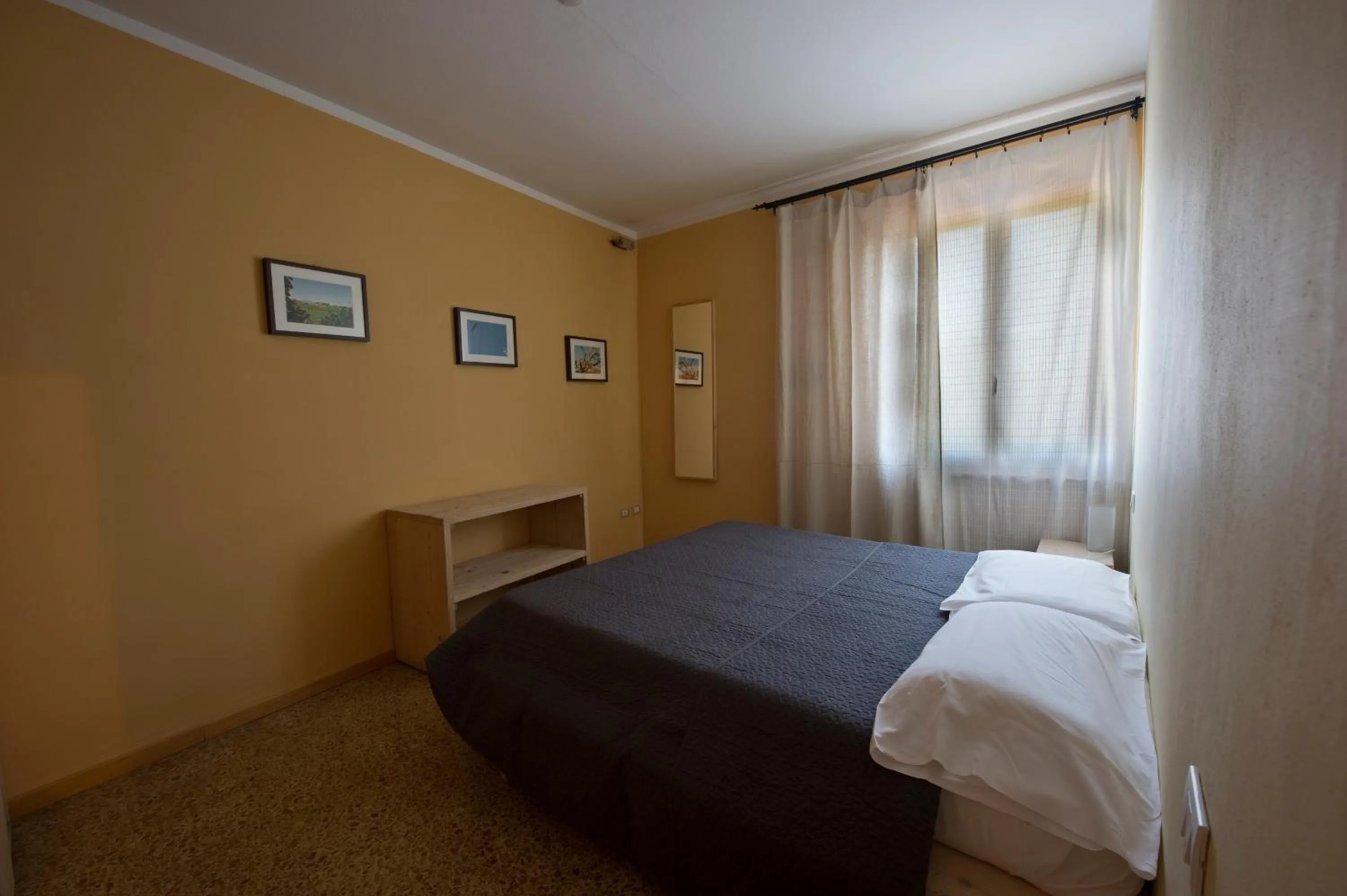 Bedroom, Bed in Borgo San Donino