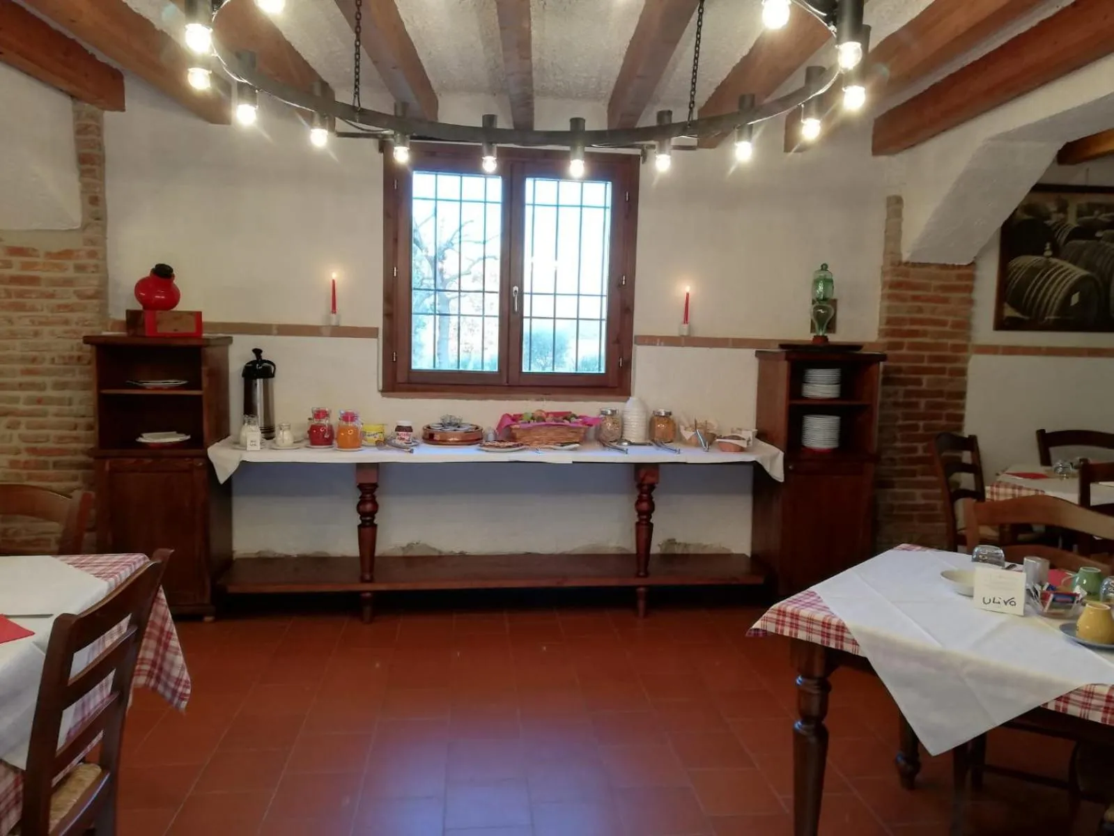 Breakfast in Borgo San Donino