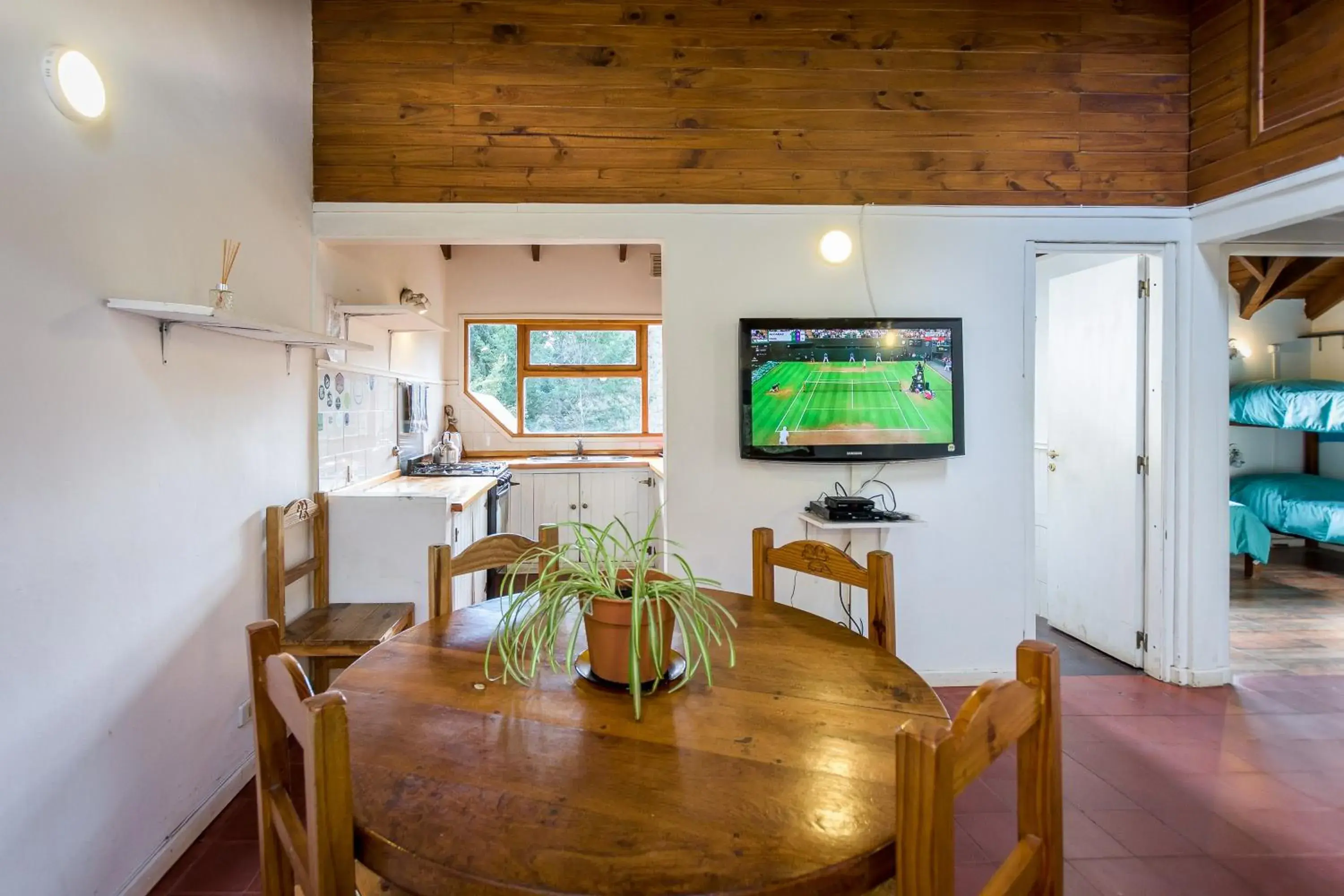 Two-Bedroom Apartment with Mountain View in Hostel La Angostura Two-Bedroom Apartment with Mountain View in Hostel La Angostura