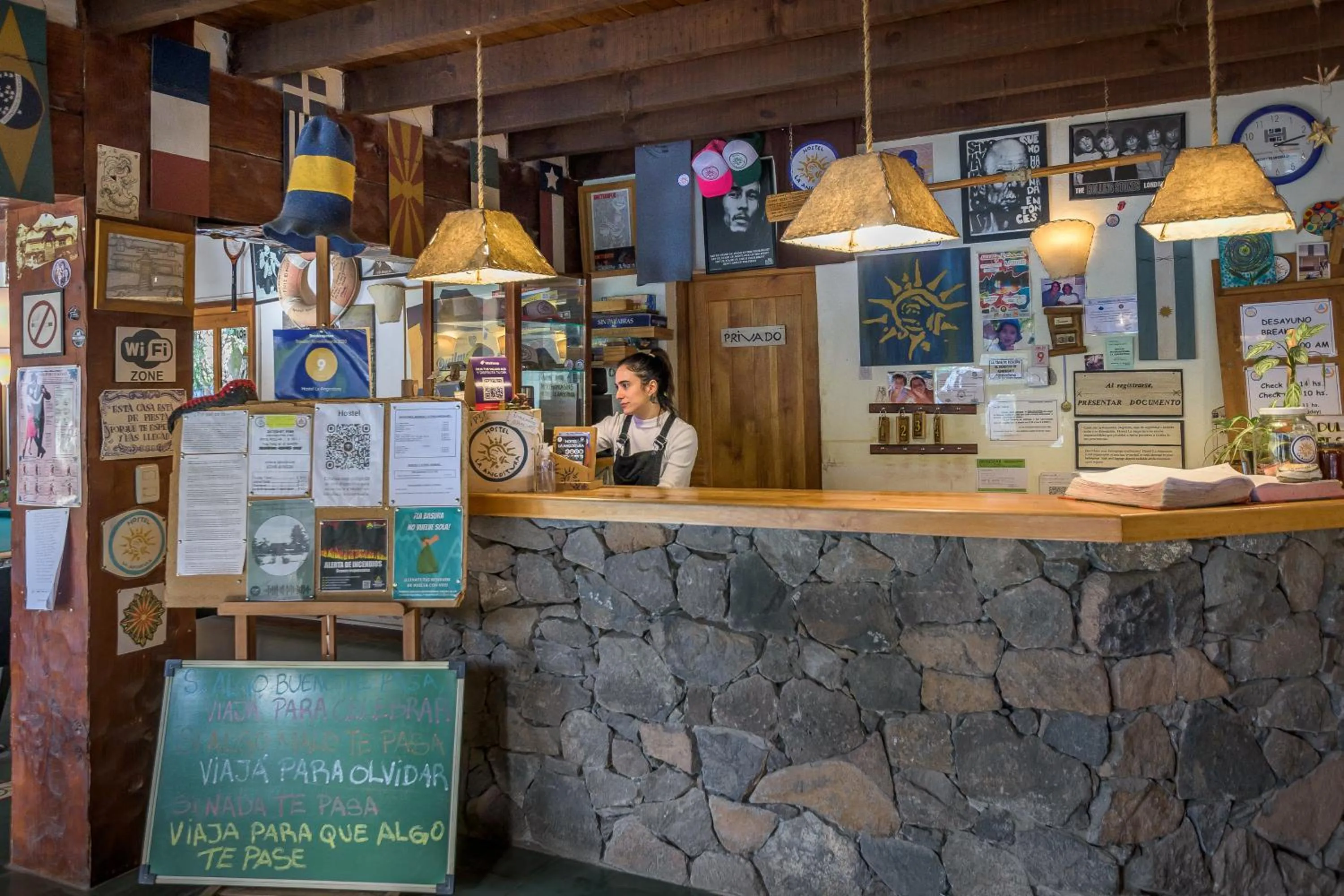 Restaurant/places to eat in Hostel La Angostura