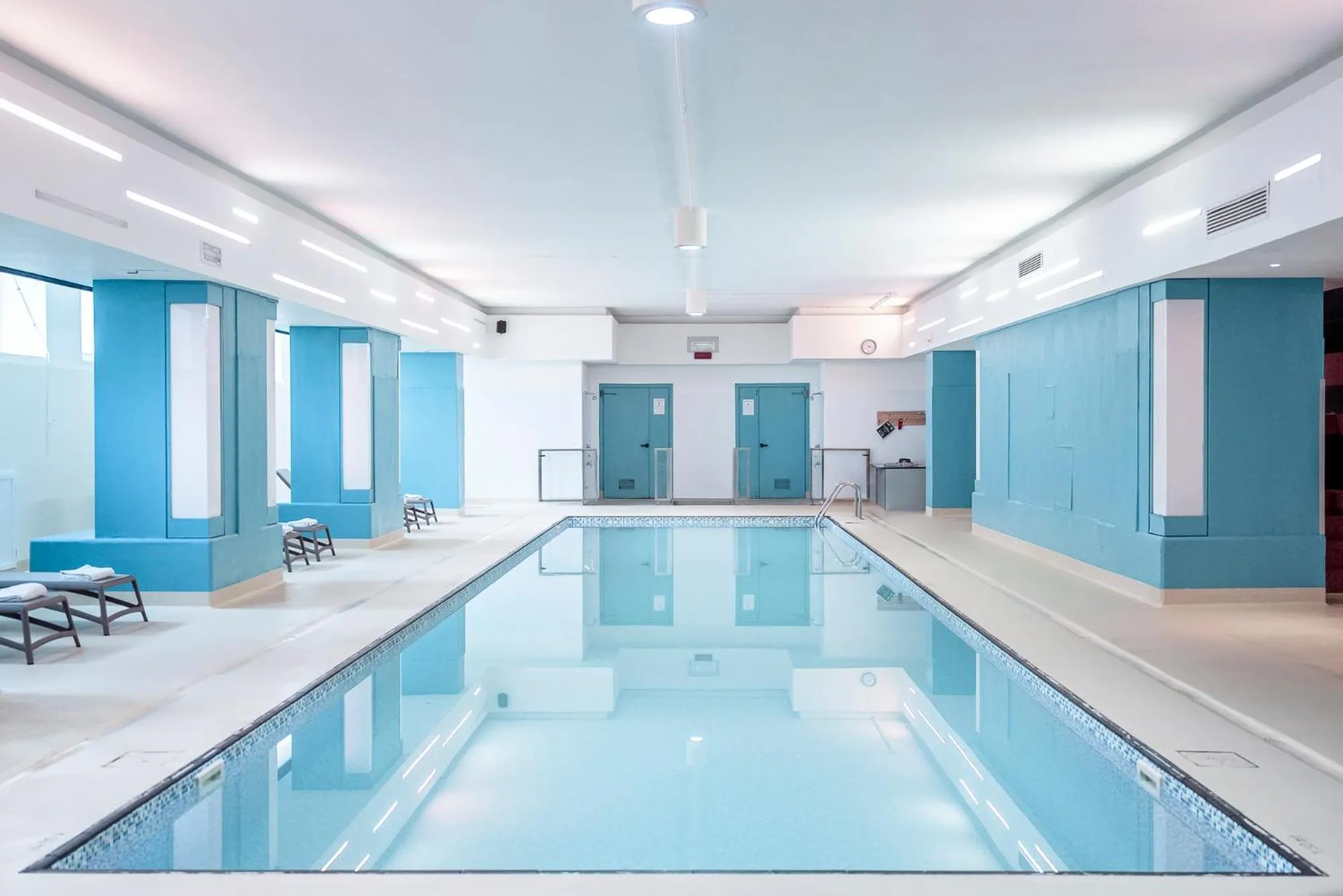 Pool view in Villaggio Olimpico