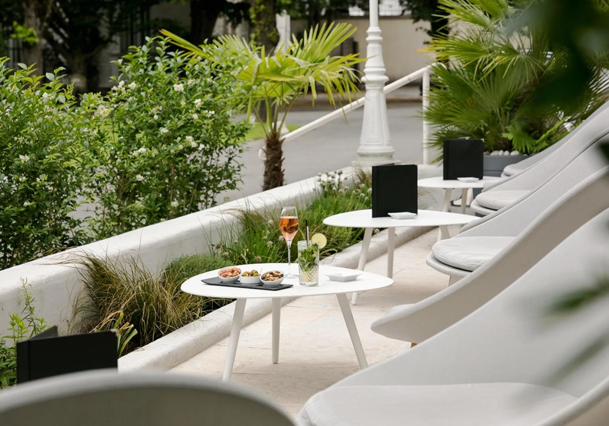 Restaurant/places to eat in Hôtel Barrière le Grand Hôtel Enghien-les-Bains