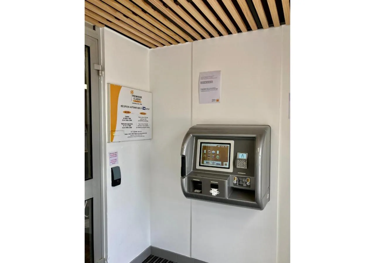 Logo/Certificate/Sign in Première Classe La Rochelle Sud-Aytré