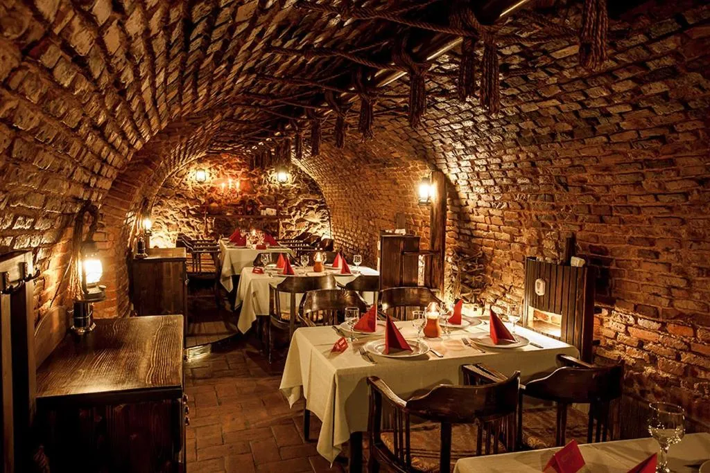 Restaurant/places to eat in Hotel Bella Muzica