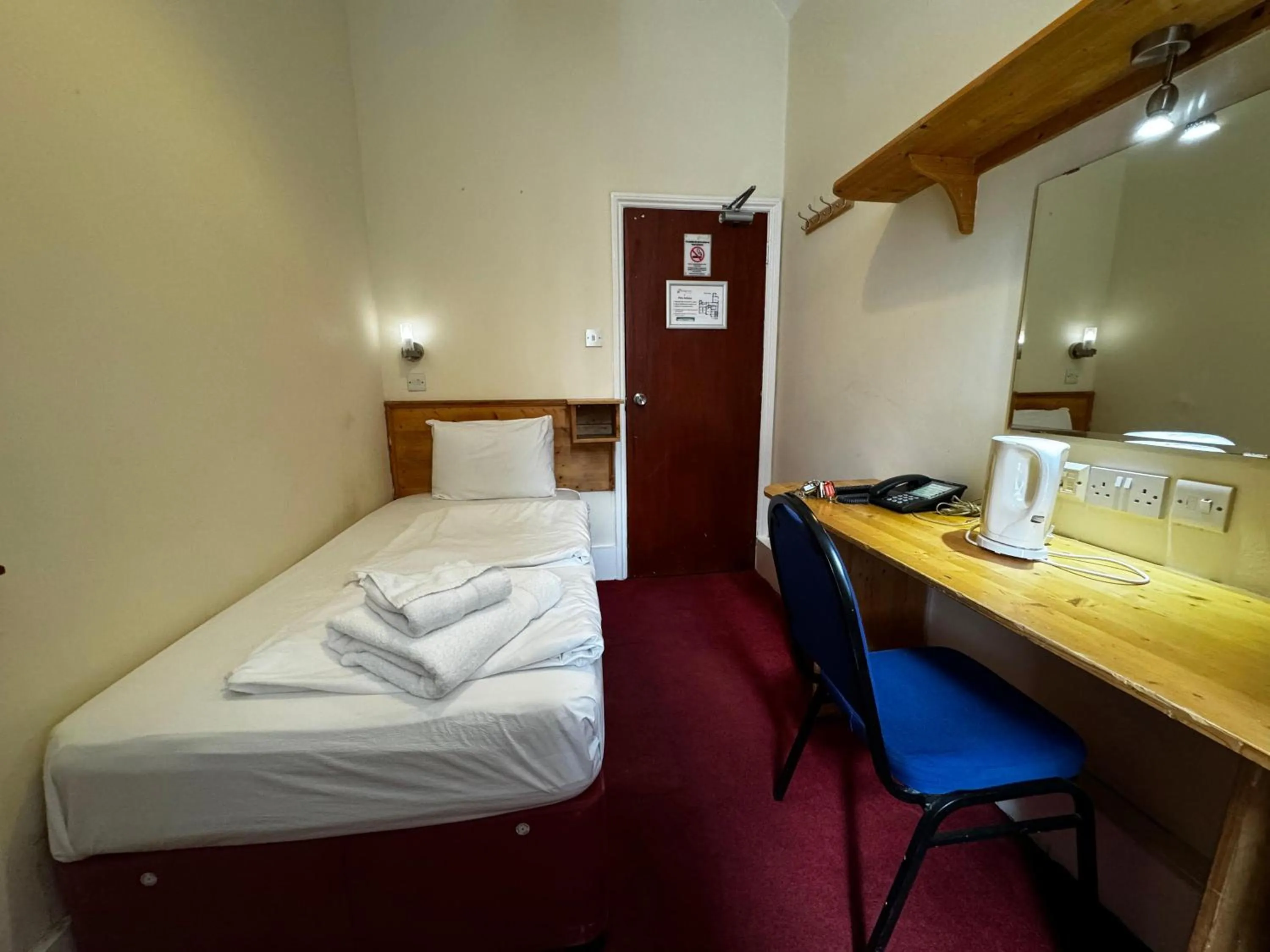 Bed in Bridge Park Hotel