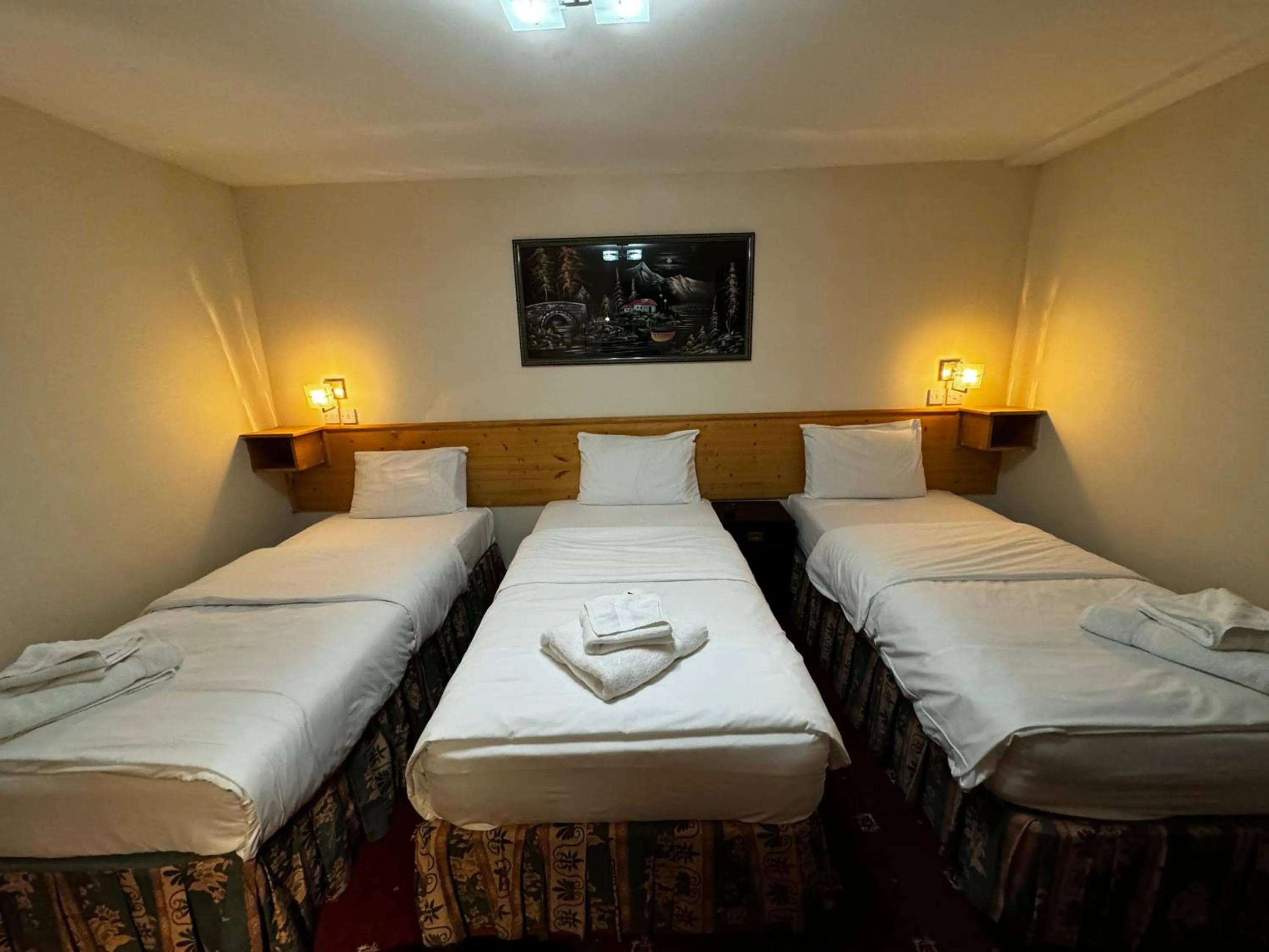 Bed in Bridge Park Hotel