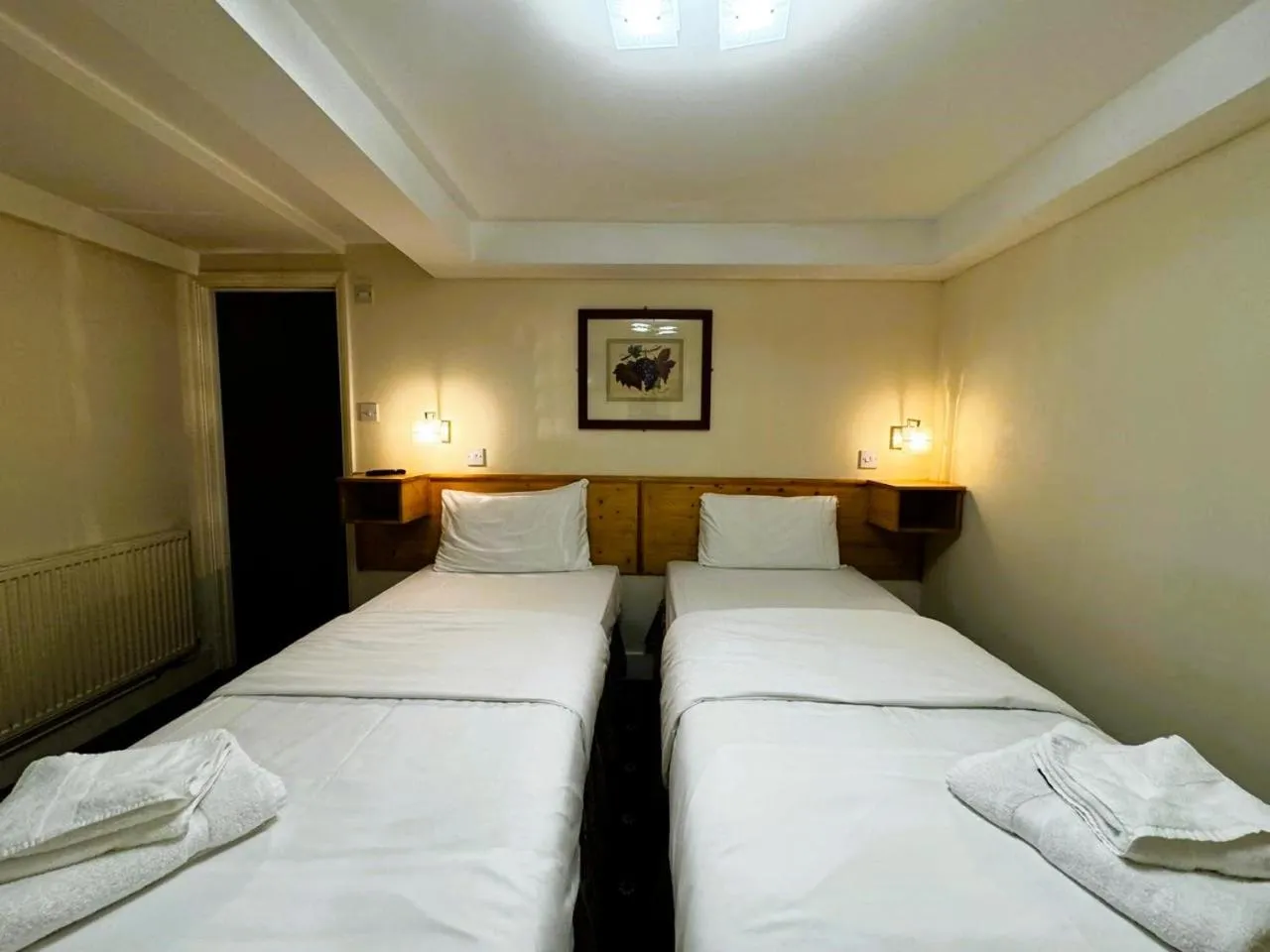 Bed in Bridge Park Hotel