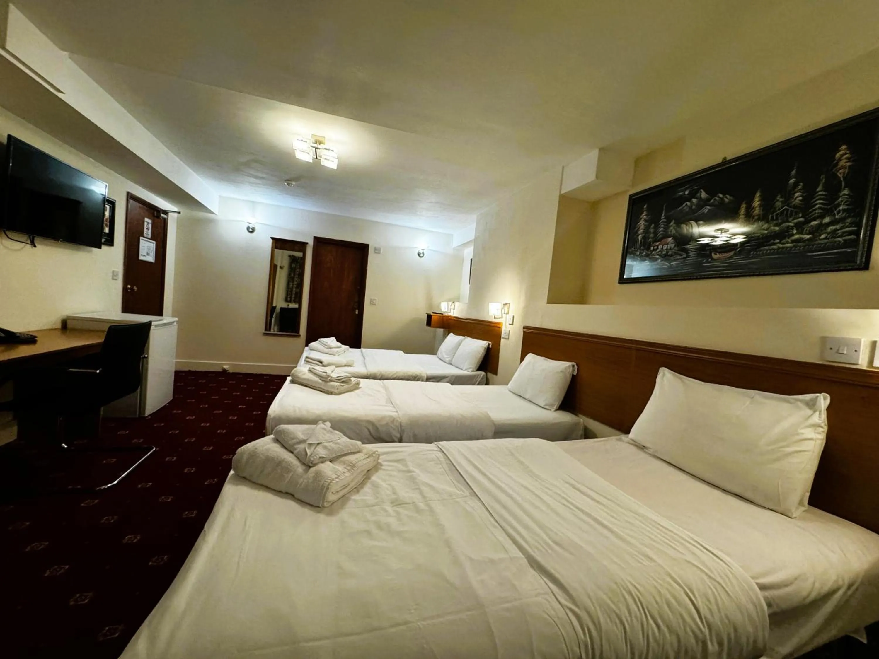 Bed in Bridge Park Hotel