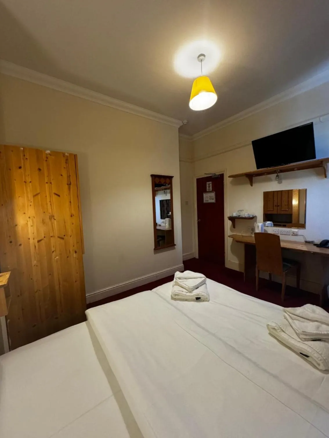 Bed in Bridge Park Hotel