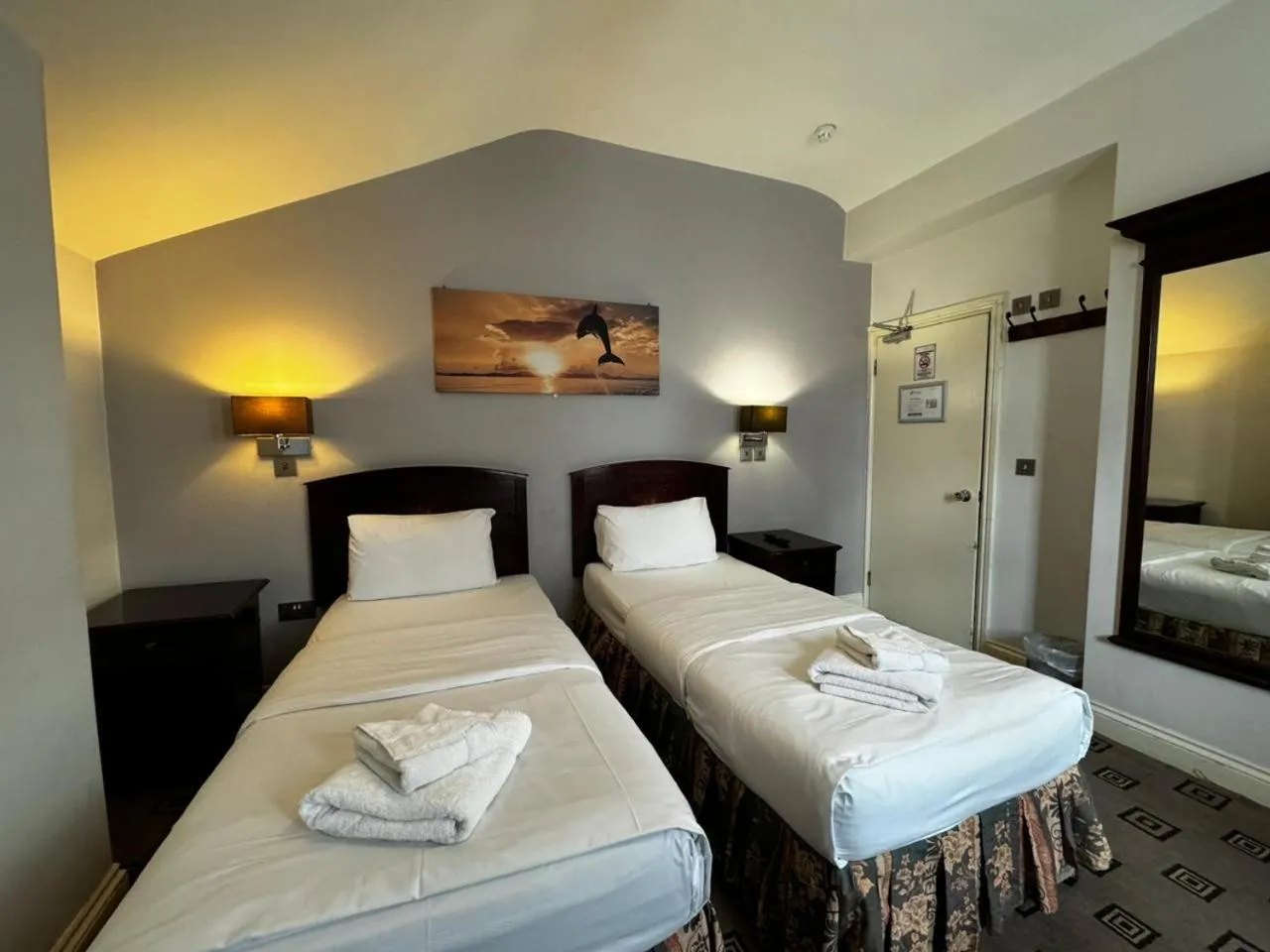 Photo of the whole room, Bed in Bridge Park Hotel