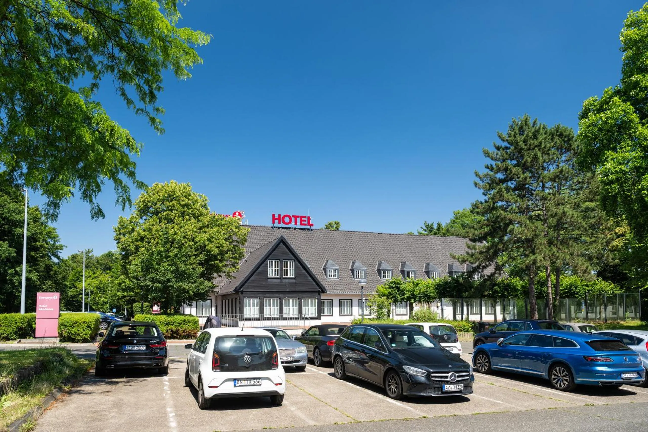 Parking in Serways Hotel Siegburg West