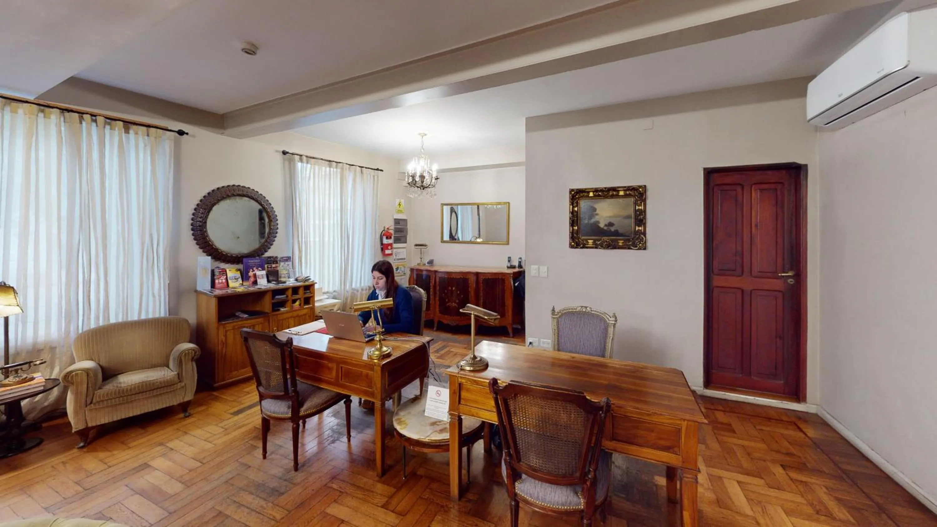 Lobby or reception in BENS L'Hôtel Palermo