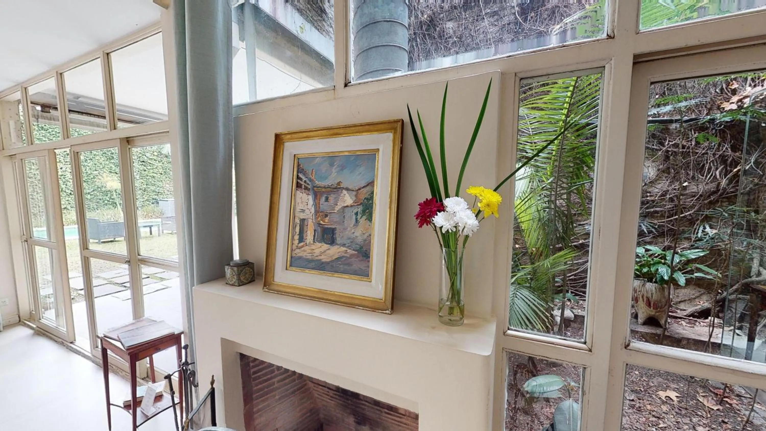 Decorative detail in BENS L'Hôtel Palermo