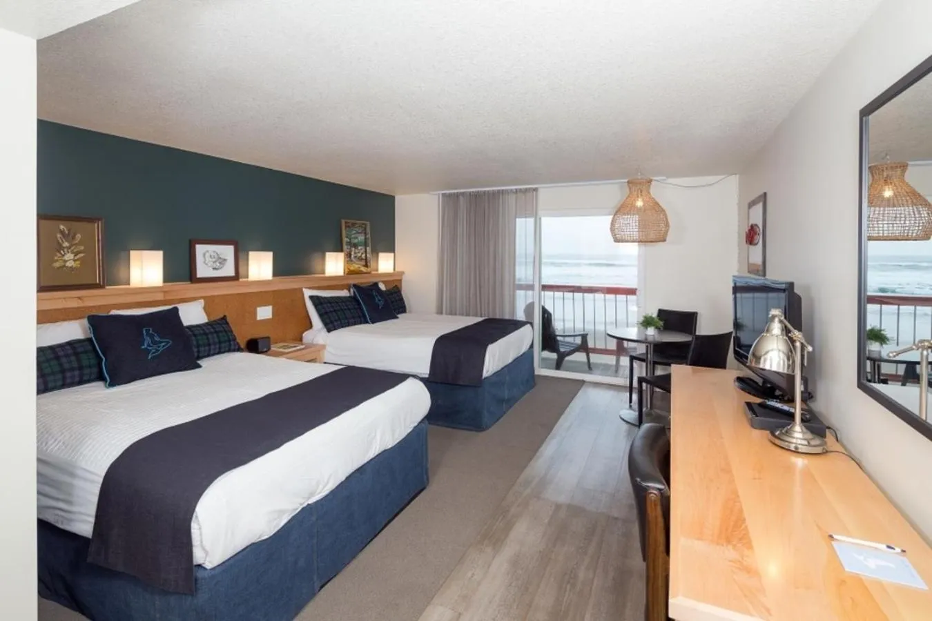 Photo of the whole room, Bed in Surftides Hotel