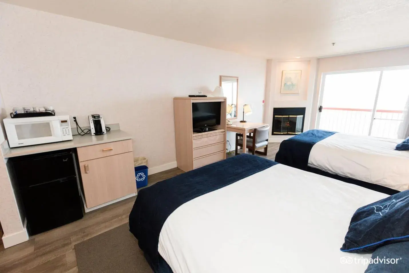 Guests, Bed in Surftides Hotel Guests, Bed in Surftides Hotel