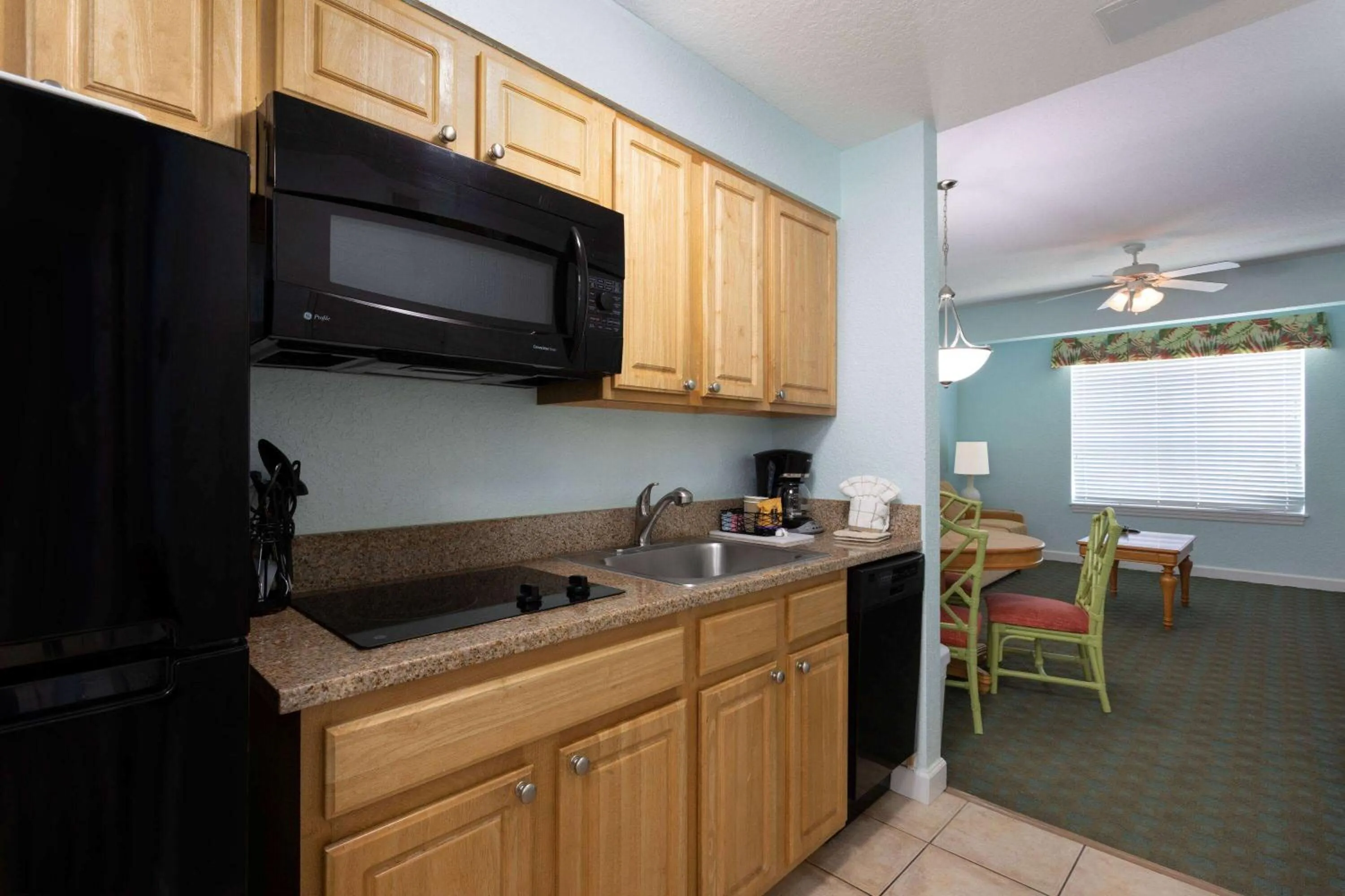 Photo of the whole room, Kitchen/Kitchenette in Festiva Orlando Resort Celebration a Ramada by Wyndham
