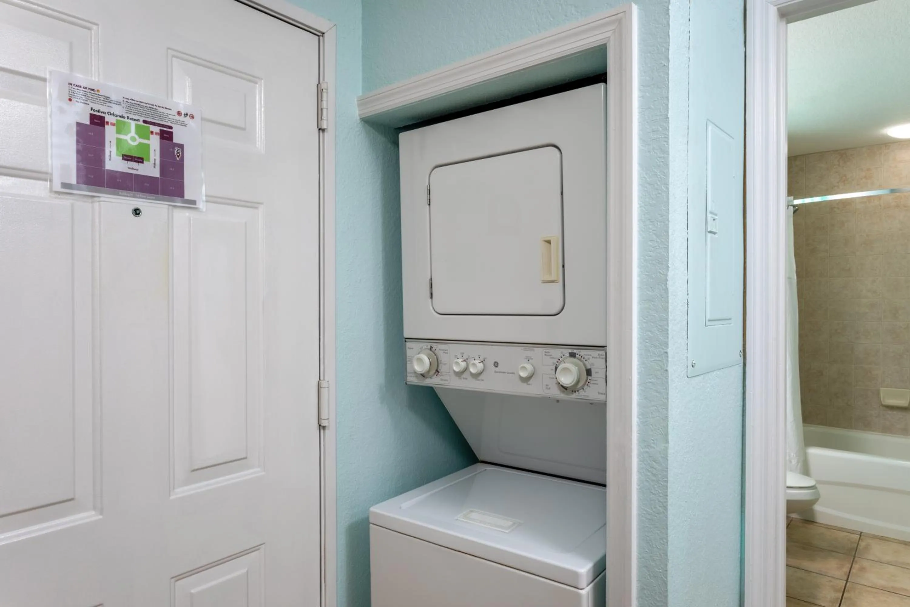 laundry, Bathroom in Festiva Orlando Resort Celebration a Ramada by Wyndham