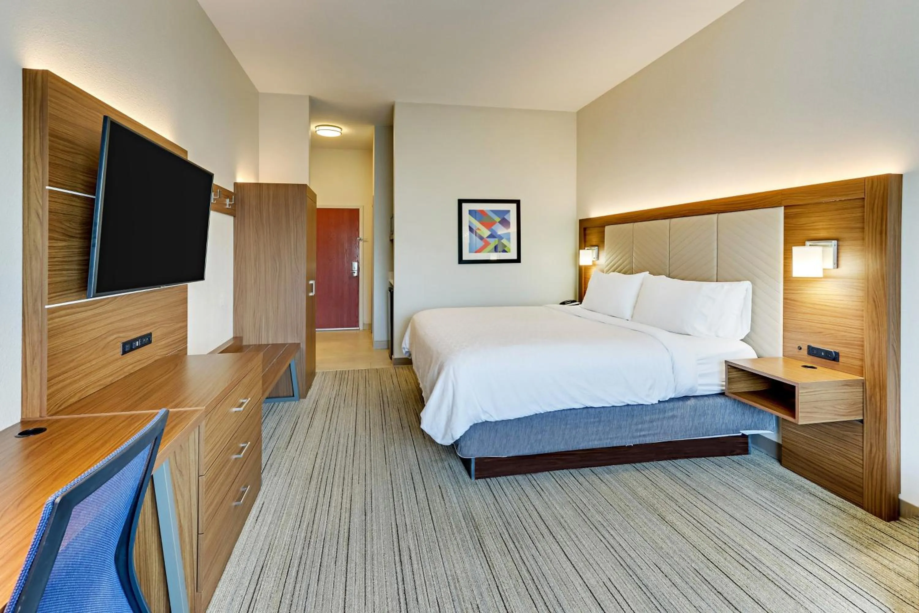 Photo of the whole room, Bed in Holiday Inn Express Hotel and Suites Weatherford by IHG