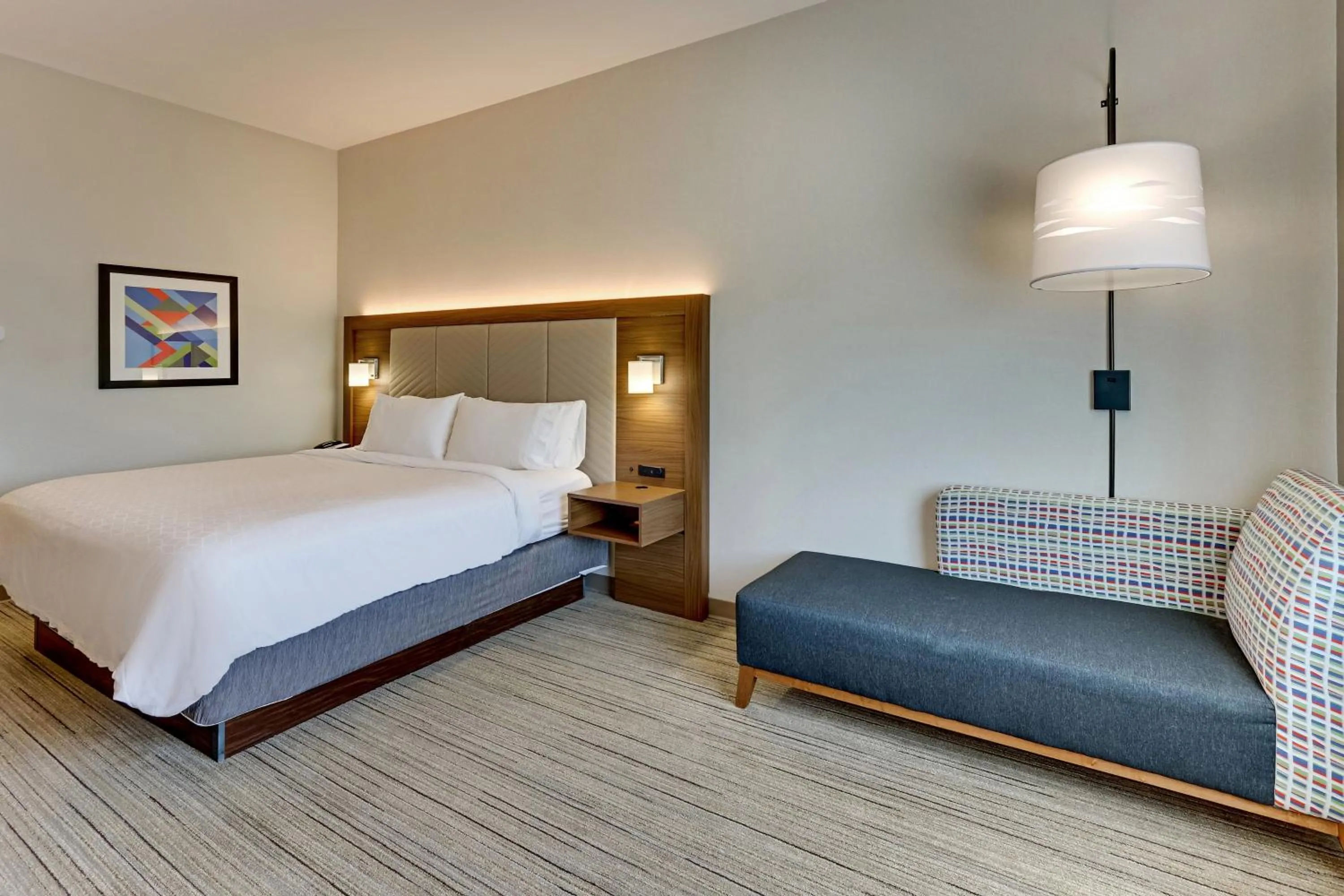 Photo of the whole room, Bed in Holiday Inn Express Hotel and Suites Weatherford by IHG