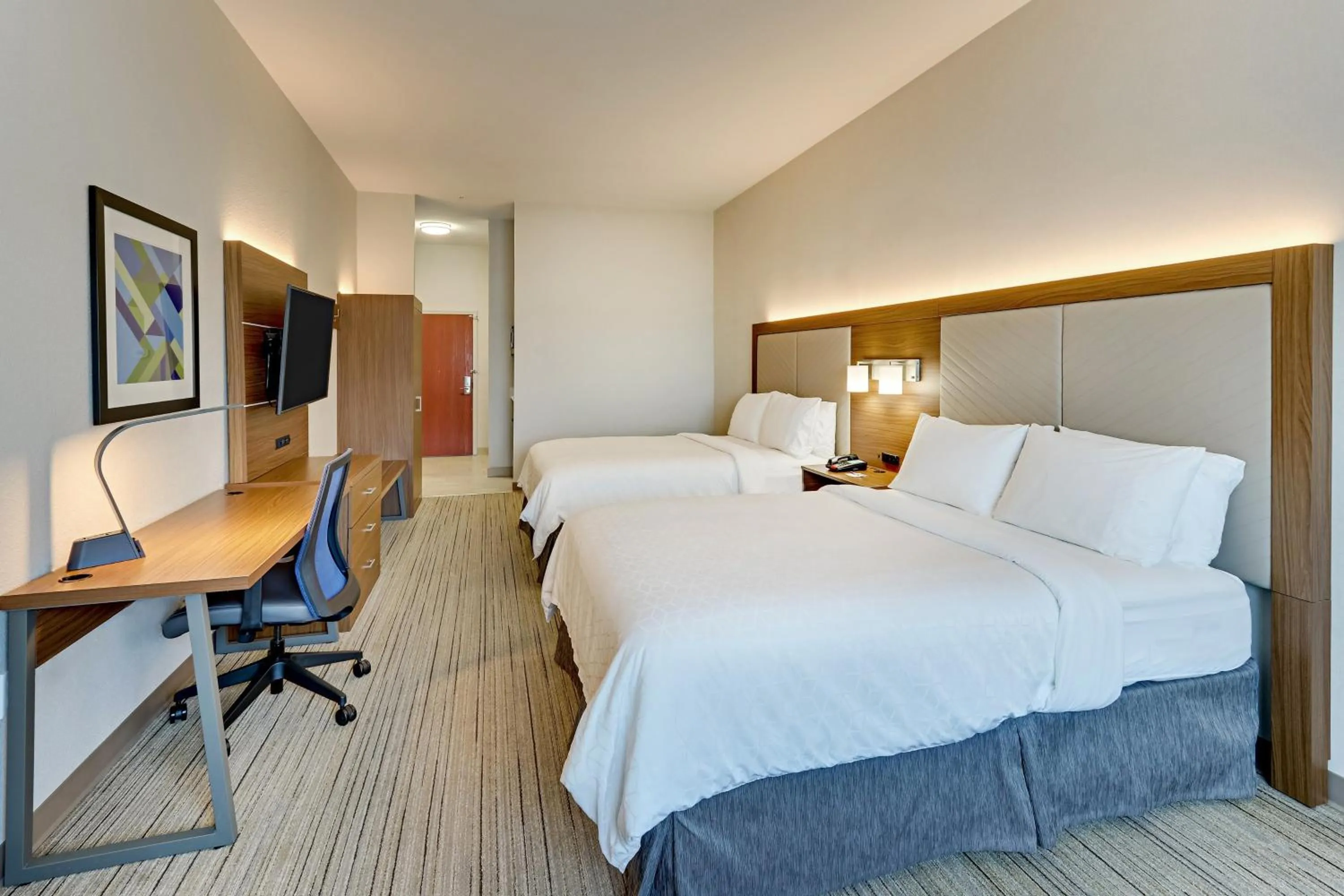 Photo of the whole room, Bed in Holiday Inn Express Hotel and Suites Weatherford by IHG