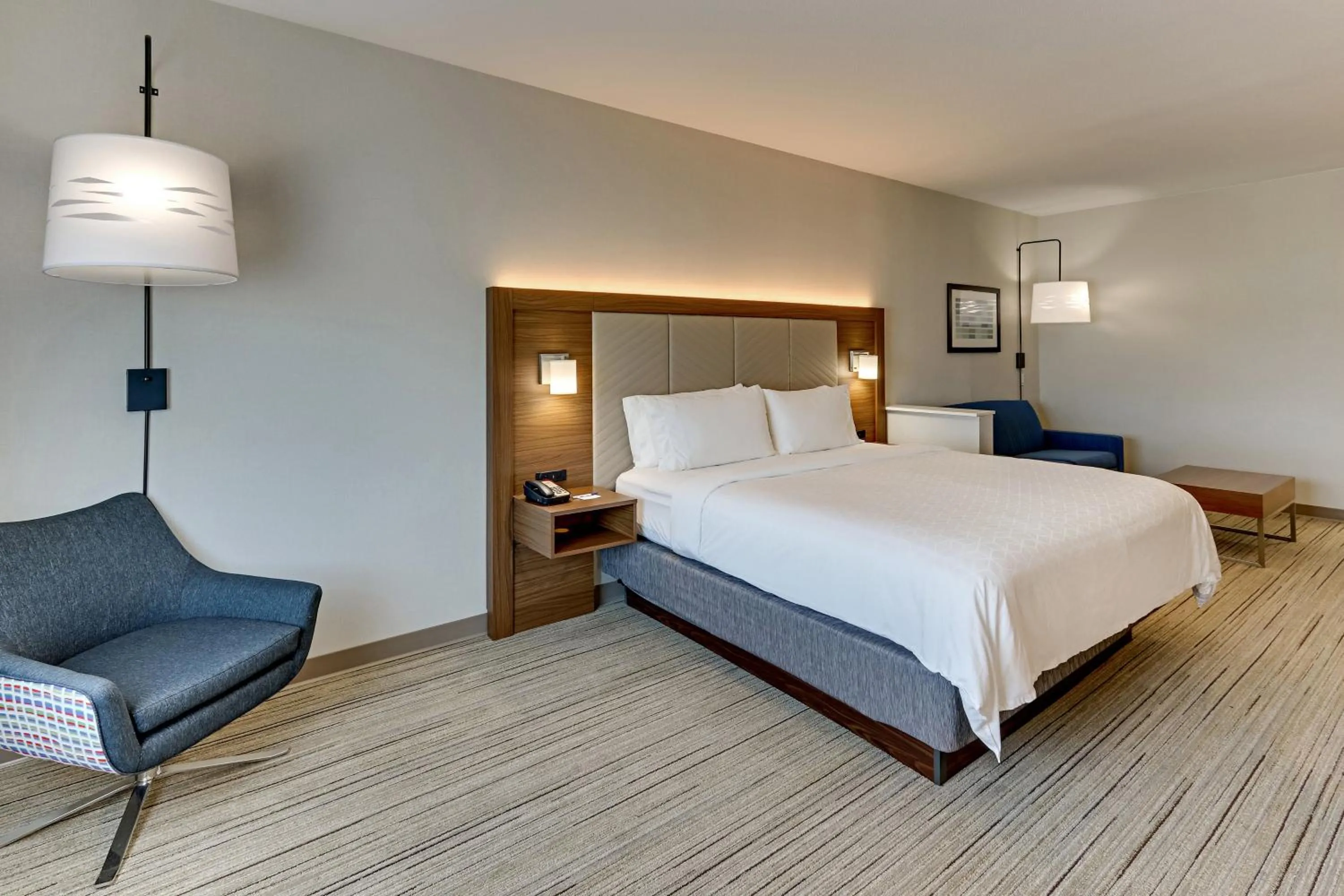 Photo of the whole room, Bed in Holiday Inn Express Hotel and Suites Weatherford by IHG