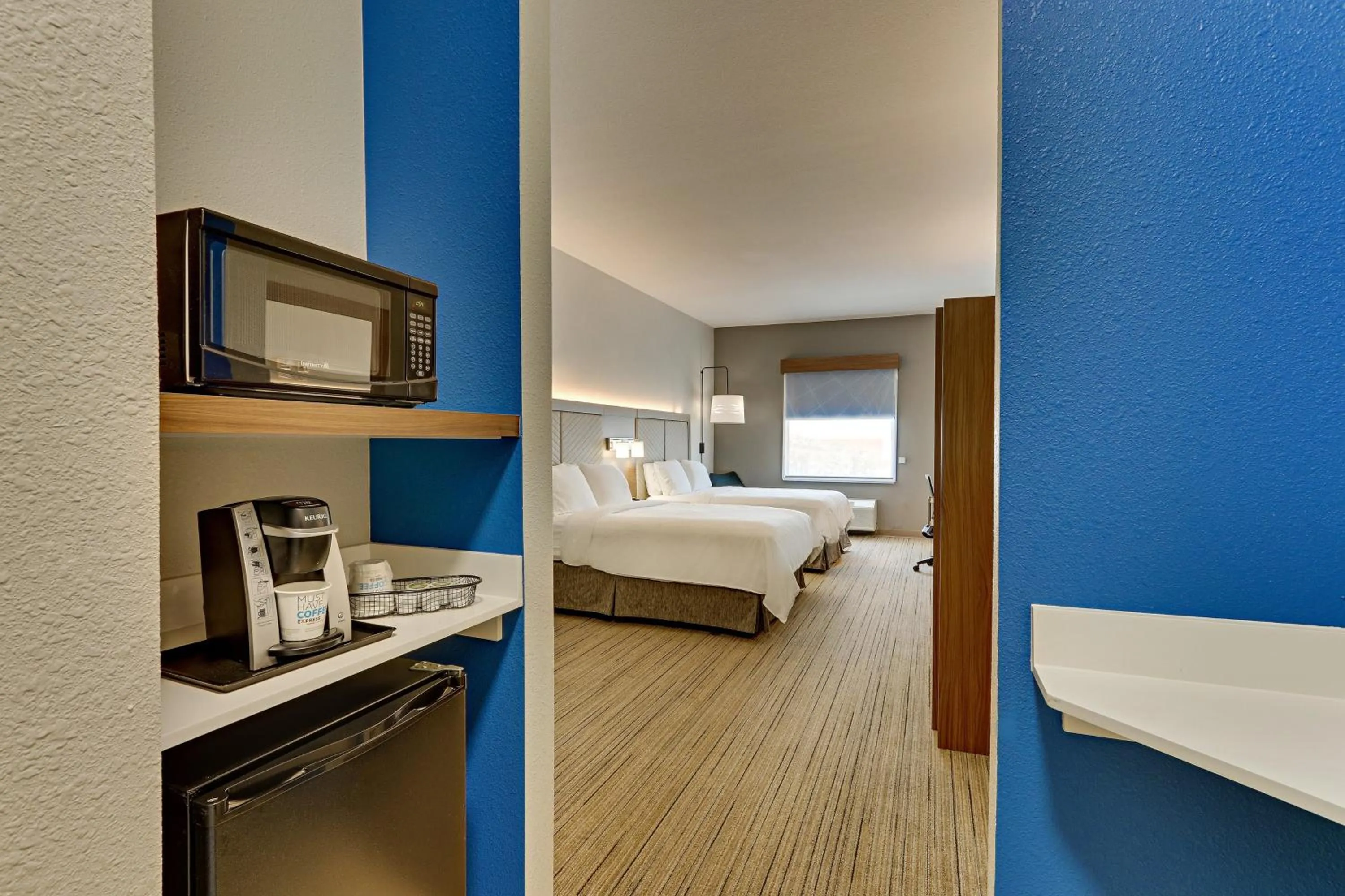 Photo of the whole room, Bed in Holiday Inn Express Hotel and Suites Weatherford by IHG