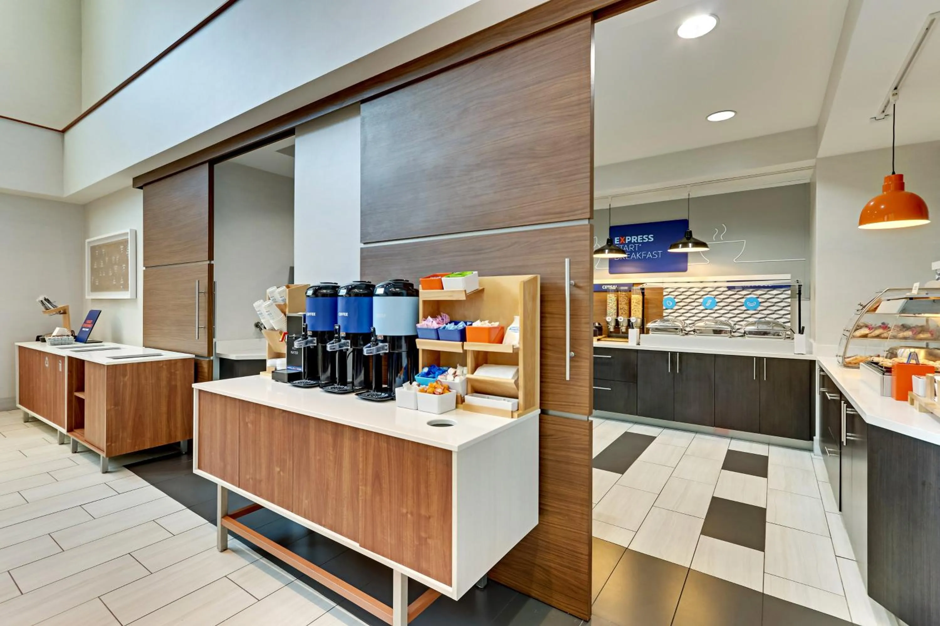 Breakfast in Holiday Inn Express Hotel and Suites Weatherford by IHG