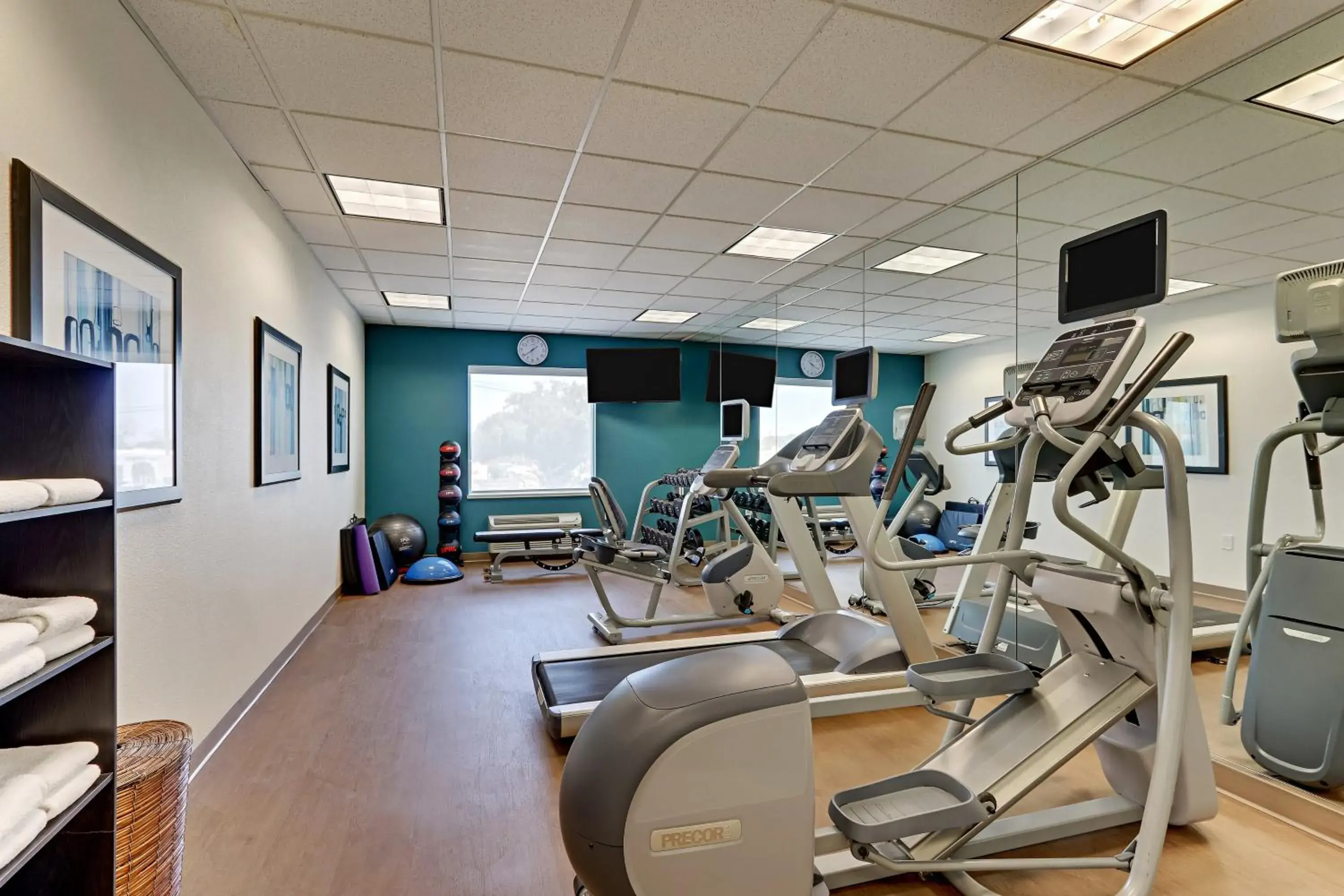 Fitness centre/facilities in Holiday Inn Express Hotel and Suites Weatherford by IHG Fitness centre/facilities in Holiday Inn Express Hotel and Suites Weatherford by IHG