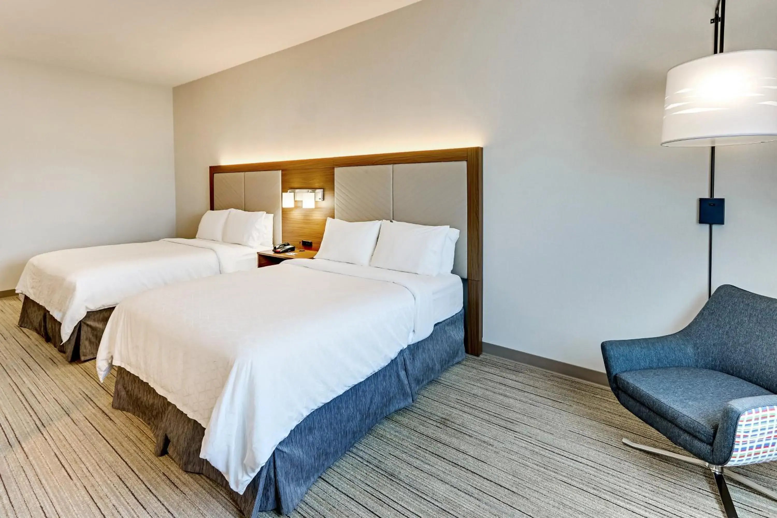 Twin Room - Mobility Accessible Roll In Shower - Non-Smoking in Holiday Inn Express Hotel and Suites Weatherford by IHG Twin Room - Mobility Accessible Roll In Shower - Non-Smoking in Holiday Inn Express Hotel and Suites Weatherford by IHG