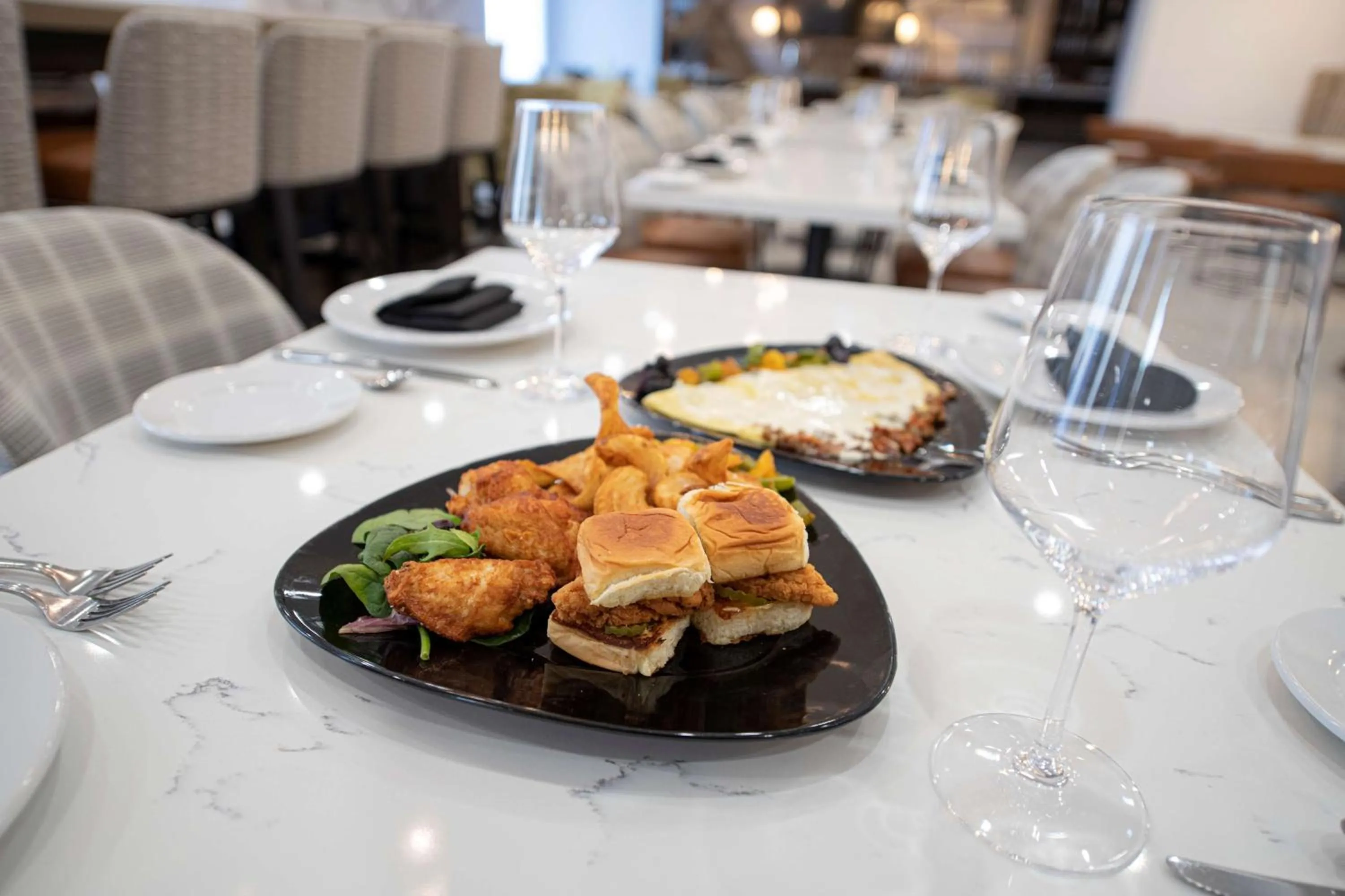 Restaurant/places to eat in Doubletree Sulphur Lake Charles