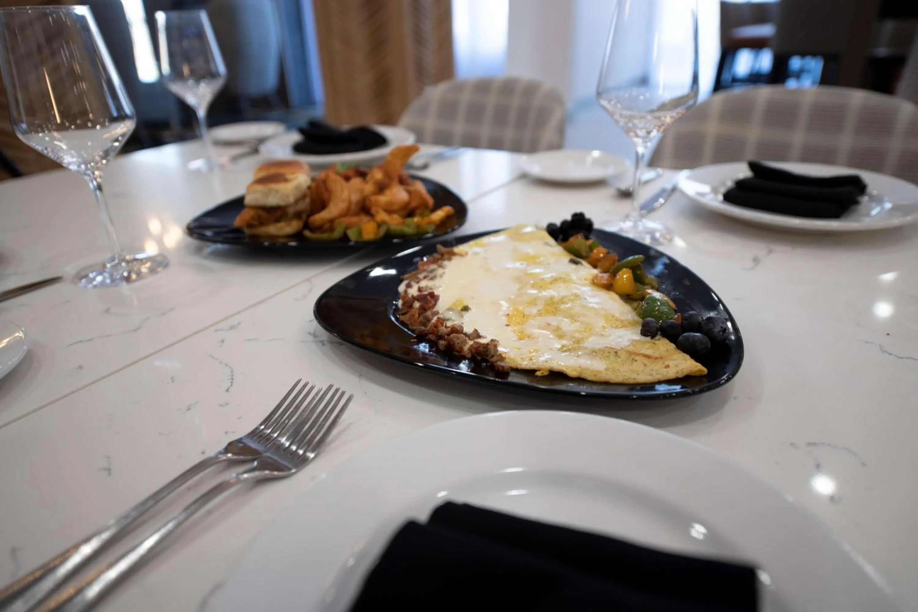 Restaurant/places to eat in Doubletree Sulphur Lake Charles