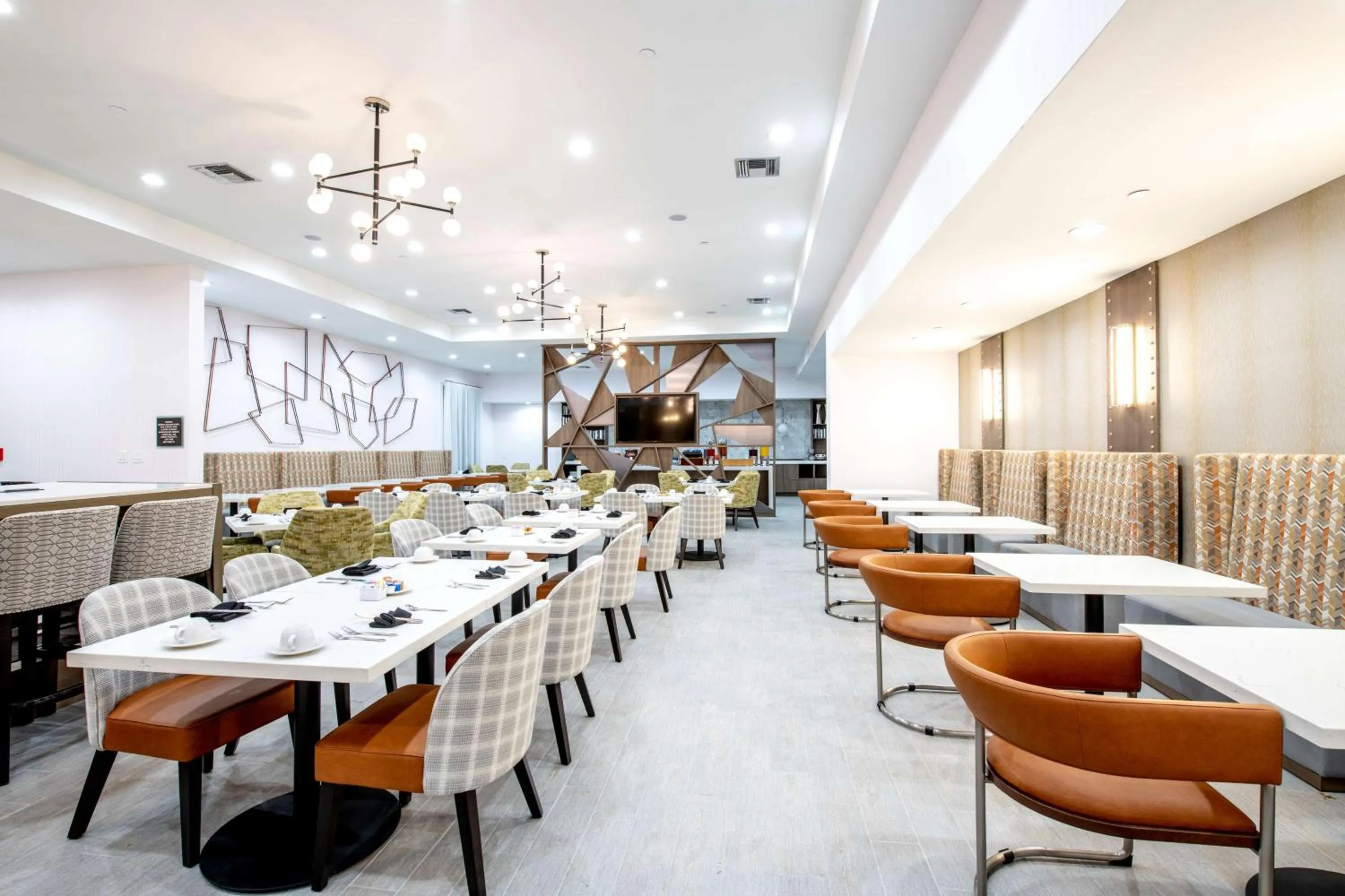 Restaurant/places to eat in Doubletree Sulphur Lake Charles