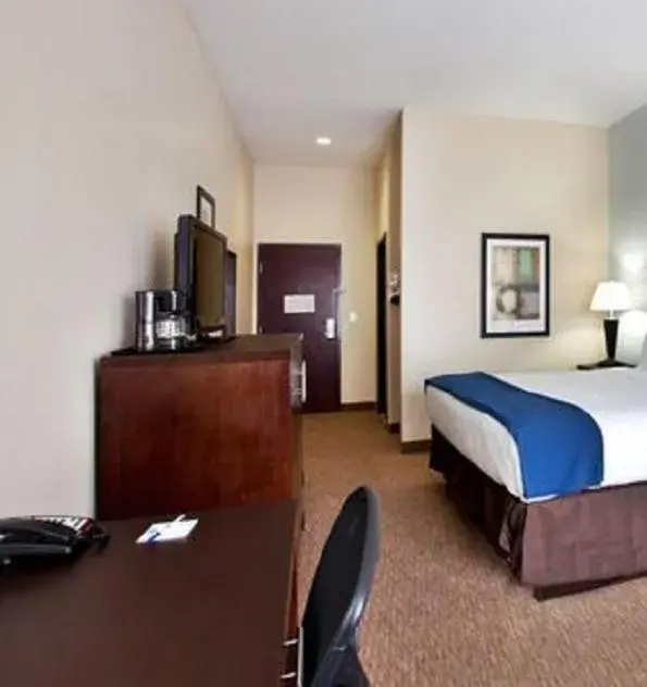 Bed in Holiday Inn Express - Eunice by IHG Bed in Holiday Inn Express - Eunice by IHG