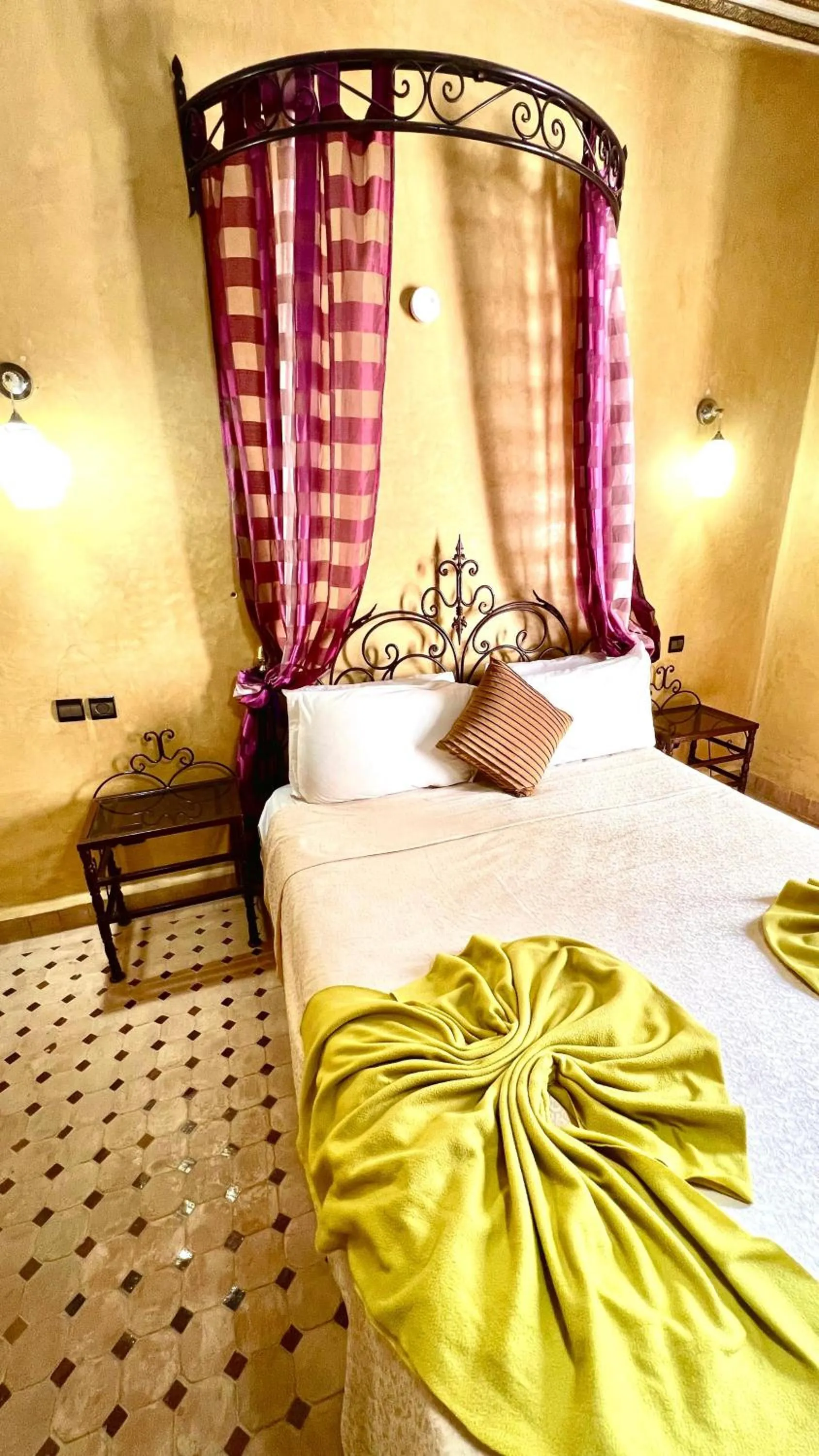 Bed in Riad Alida